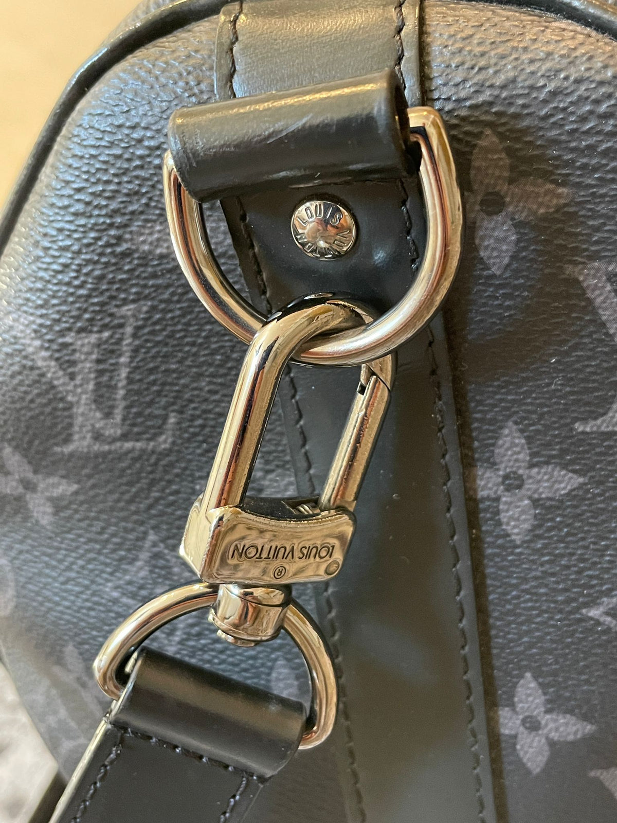 Louis Vuitton - Keepall 45 bandouliere toile monogram éclipse