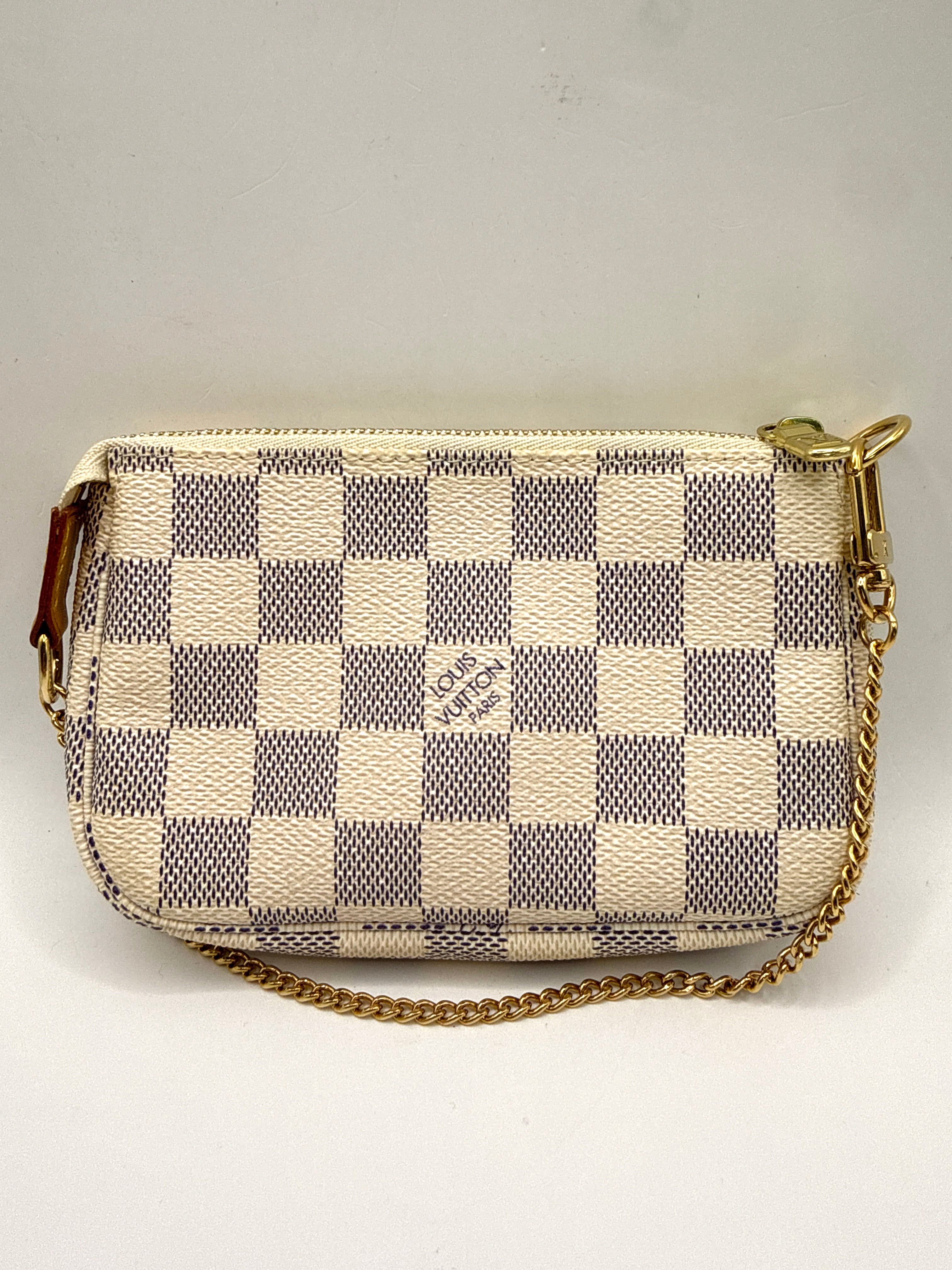 Louis Vuitton - Mini Pochette accessoires Damier Azur