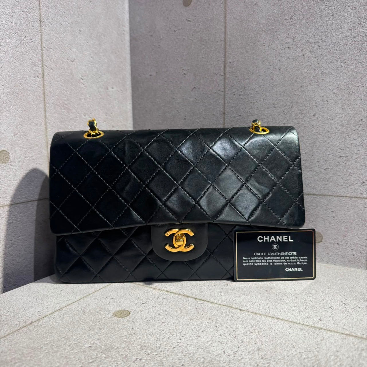 Chanel - Vintage Classic Médium 25cm double flap timeless