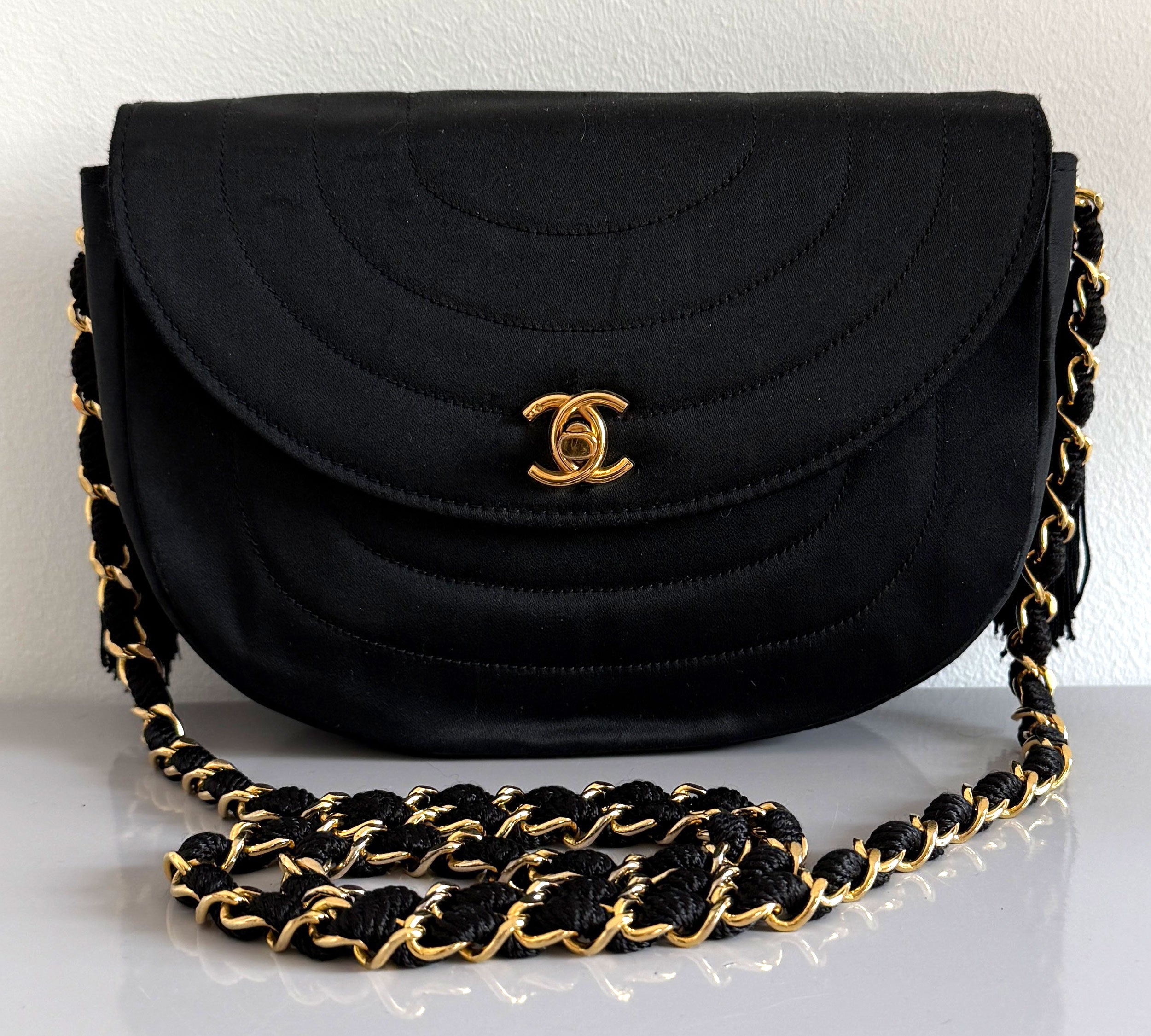 Sac Chanel vintage en satin / silk vintage flag bag + certificat entrupy