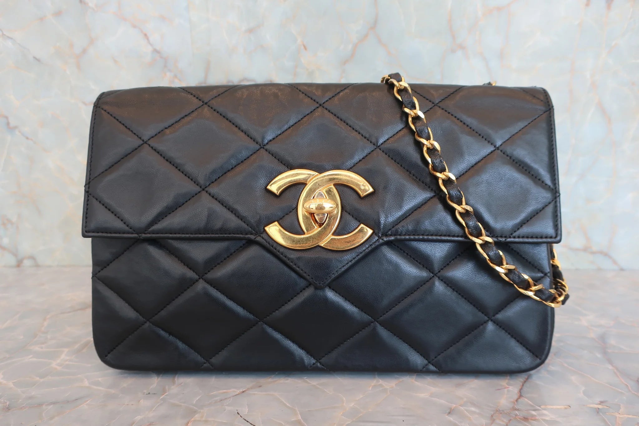 Chanel - Timeless Medium Large CC