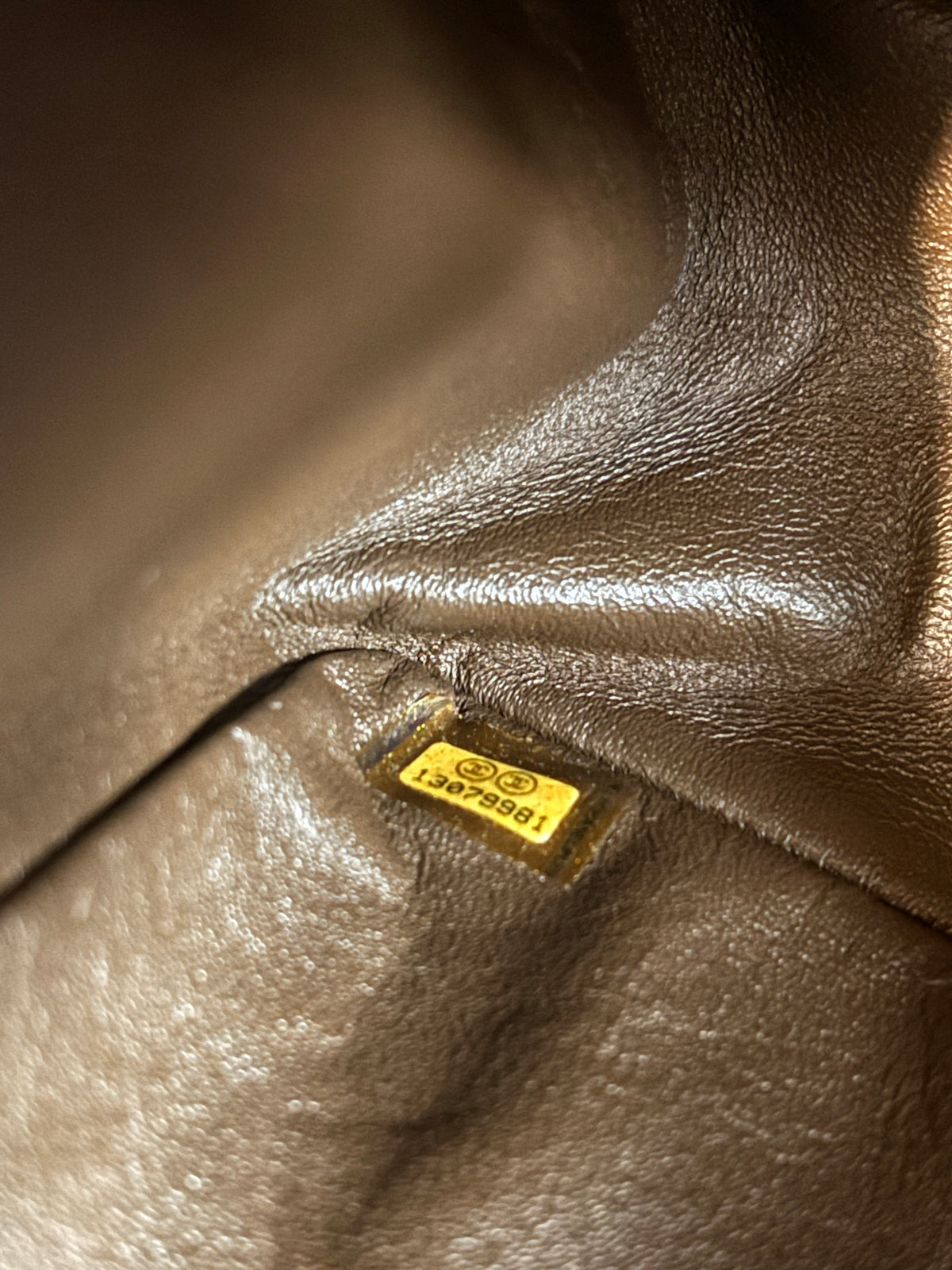 Chanel - 2.55 Reissue Bronze Large