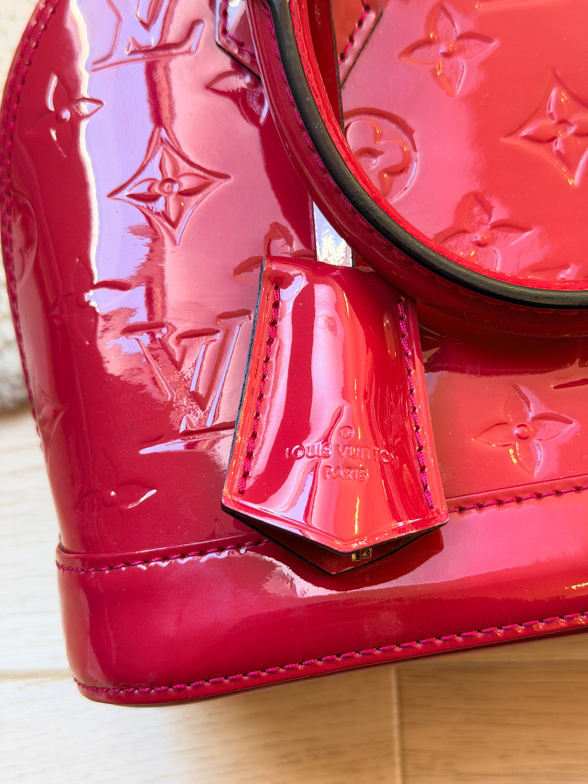Louis Vuitton - Alma BB - Vernis Fuchsia
