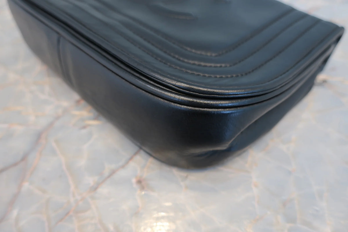 Chanel - Sac à Rabat vintage