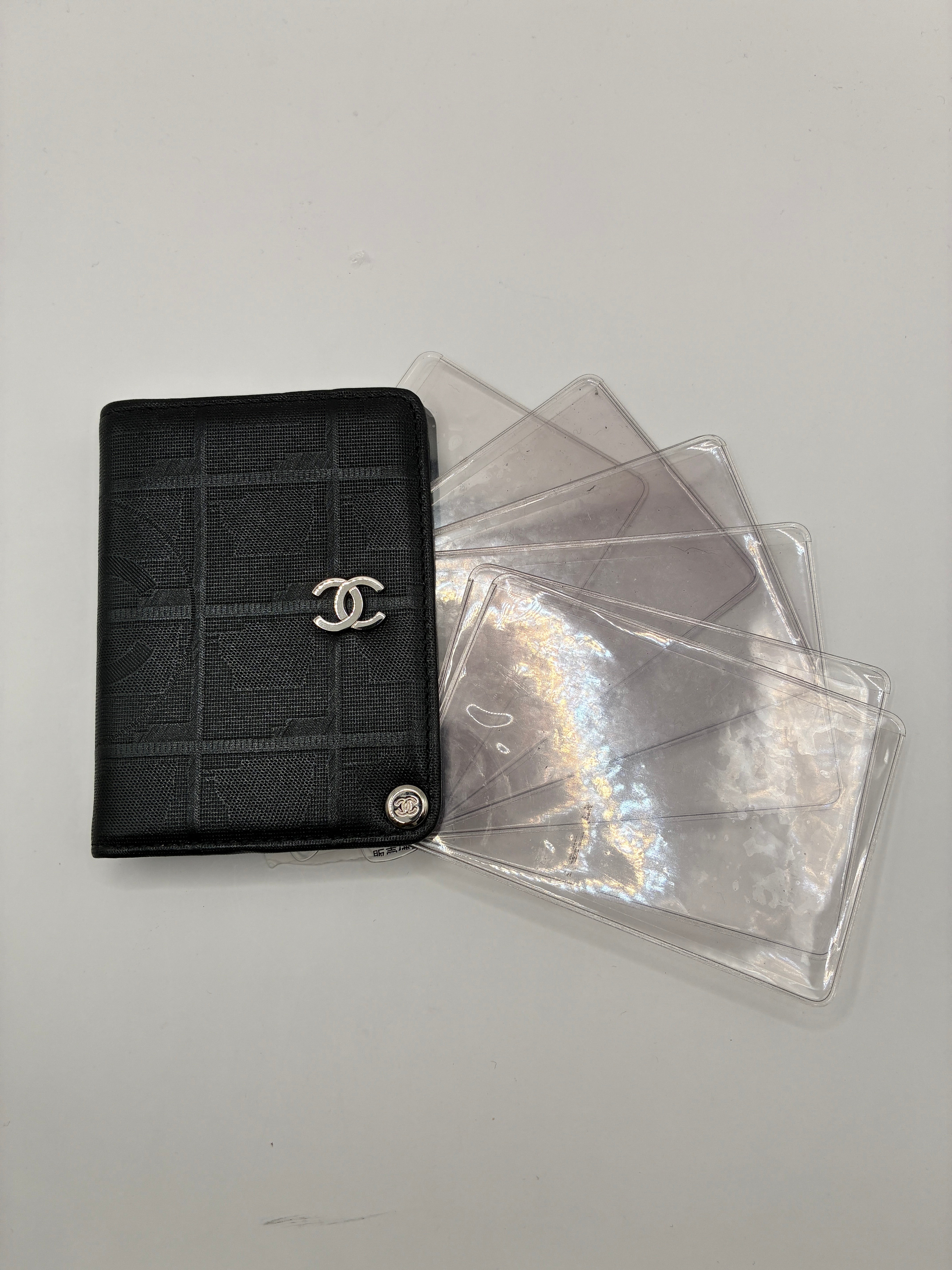 CHANEL - Porte carte ID transparent travel line