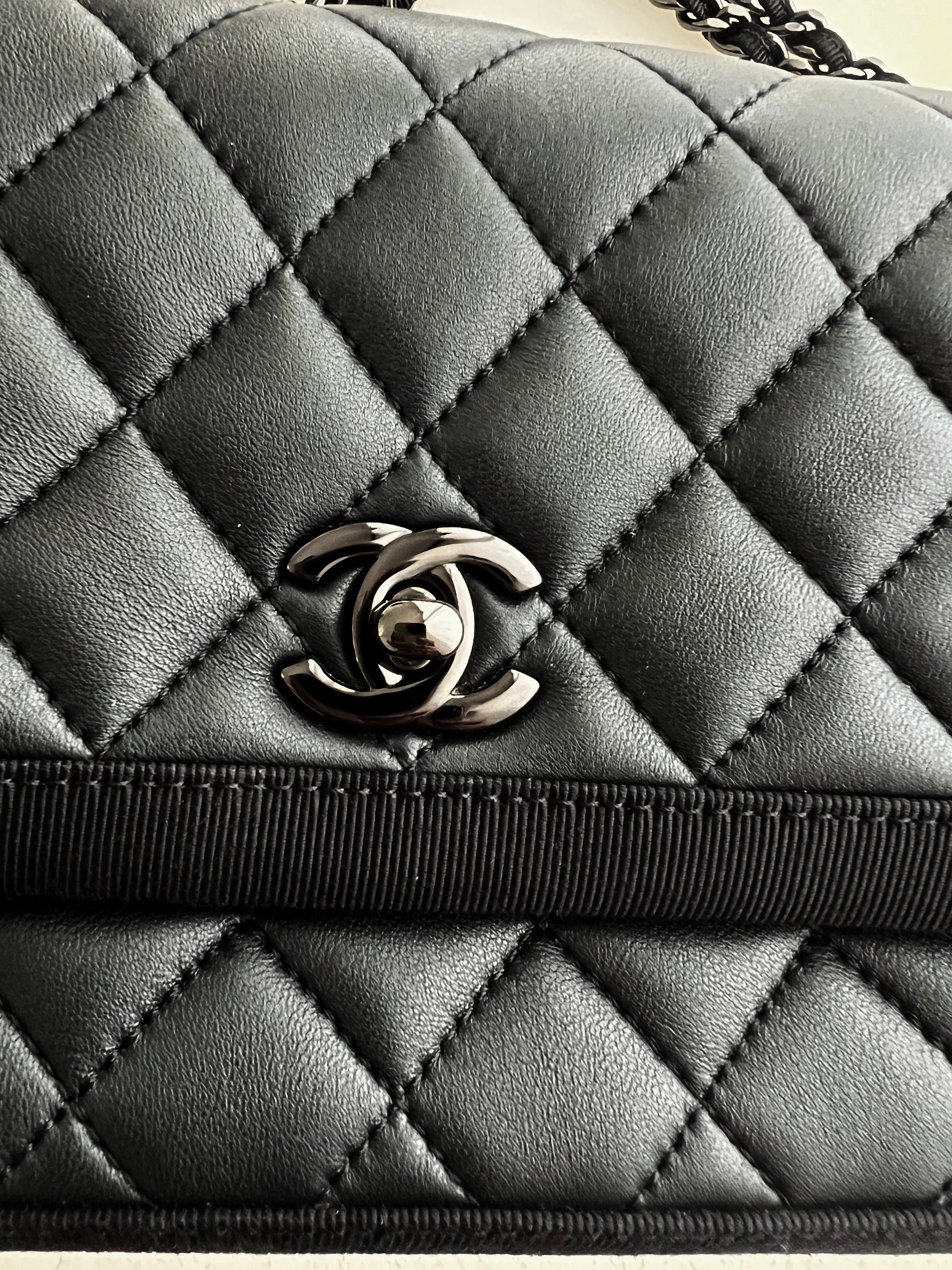 Chanel Sac Matelassé full Black + facture