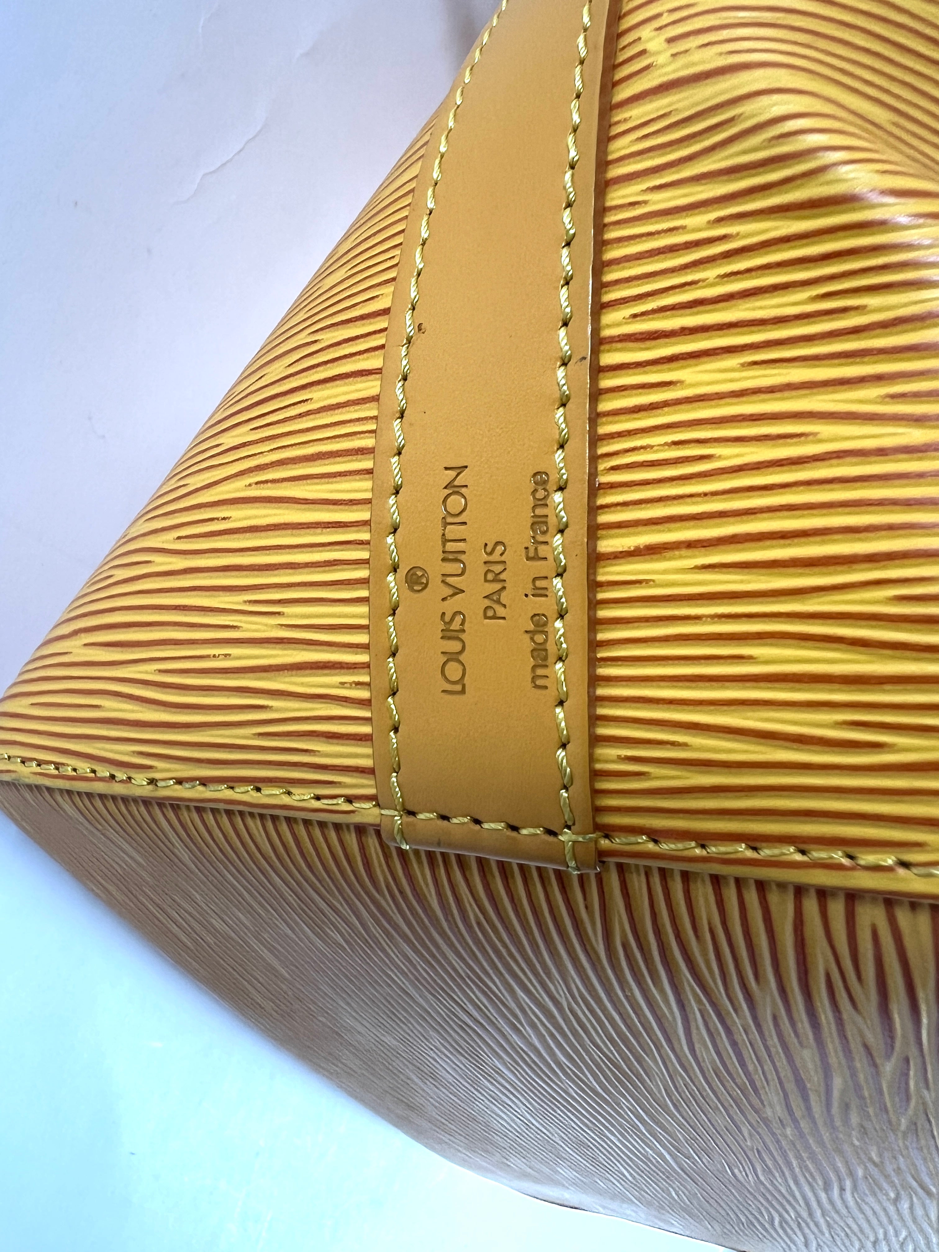 Louis Vuitton - Noé PM Cuir Epi Jaune