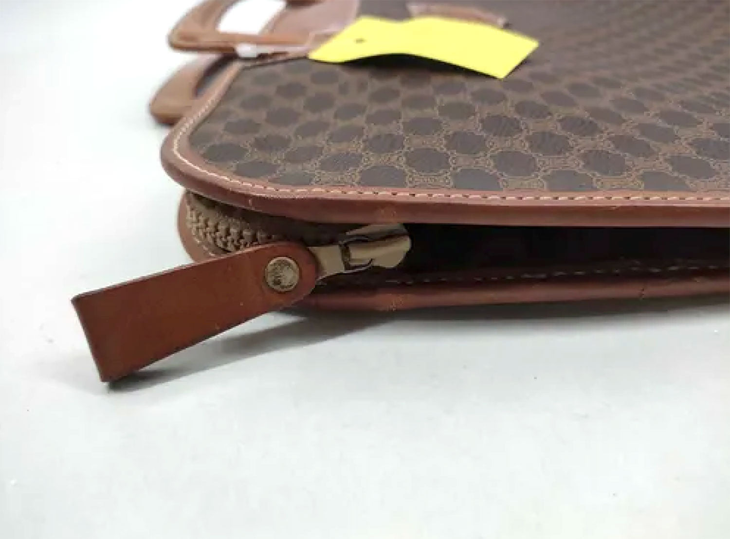 Sacoche porte-documents macadam vintage Céline, design en toile enduite avec finitions cuir.