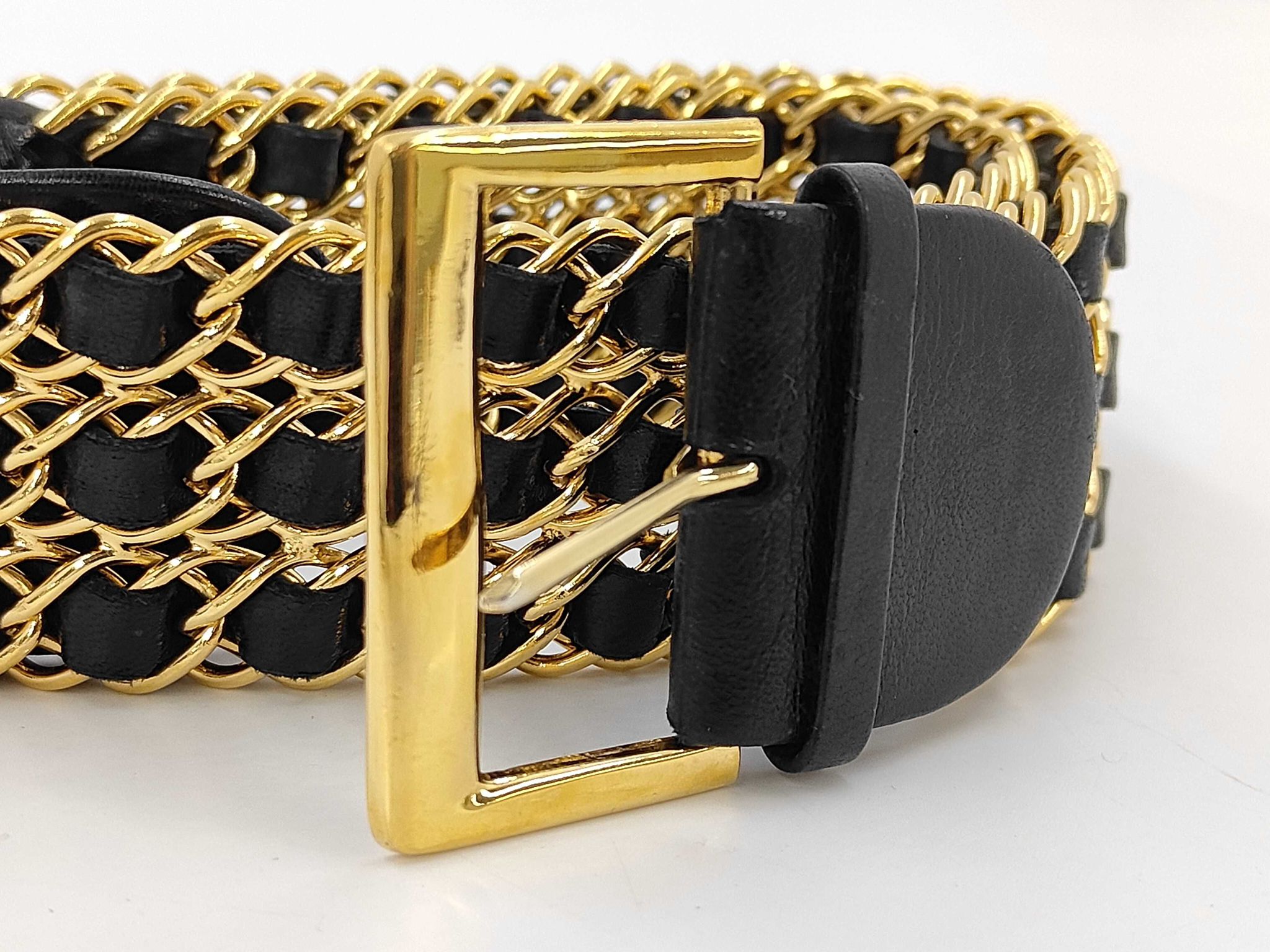 Chanel - Ceinture Vintage en Chaînes et Cuir entrelacé