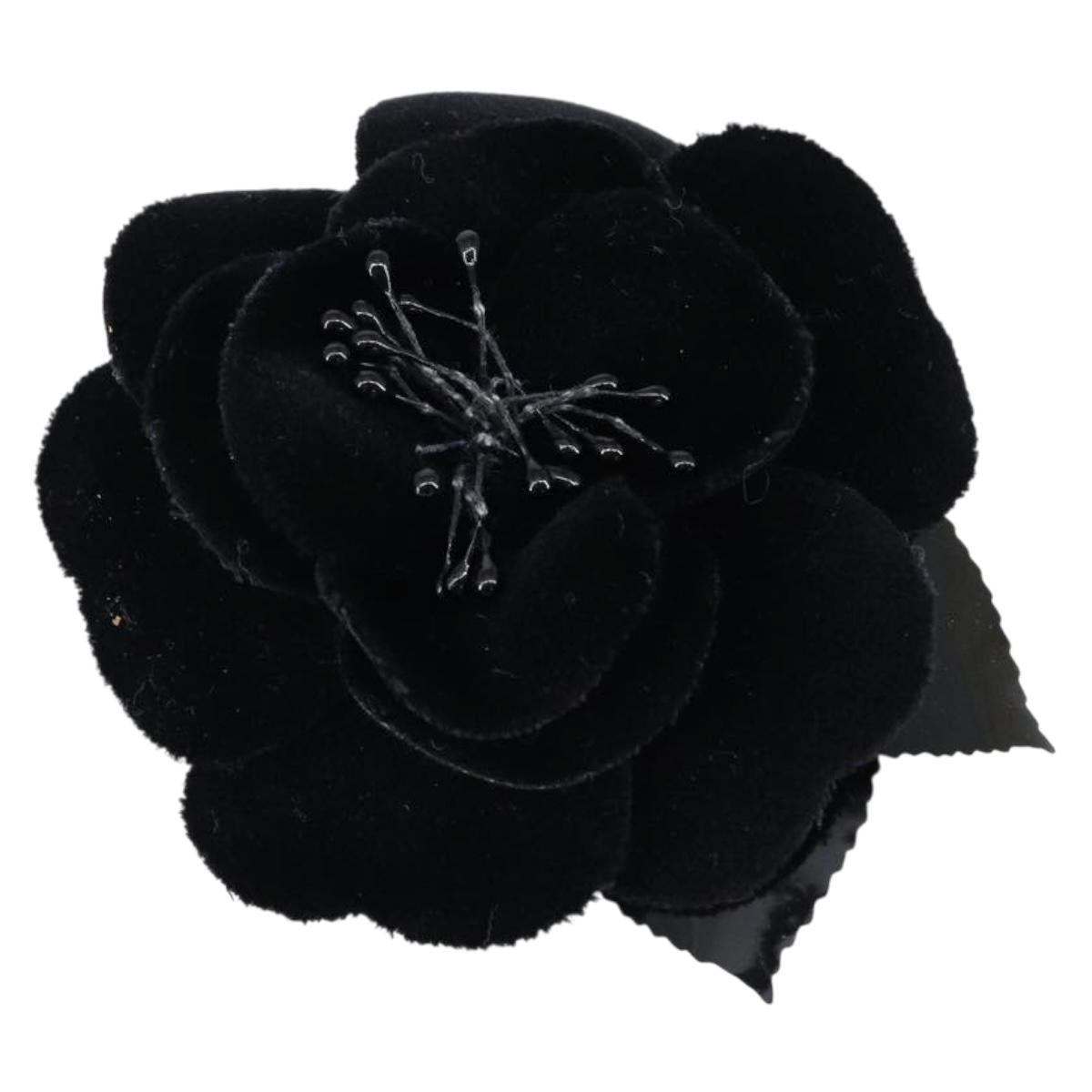 Chanel - Broche Camélia velour