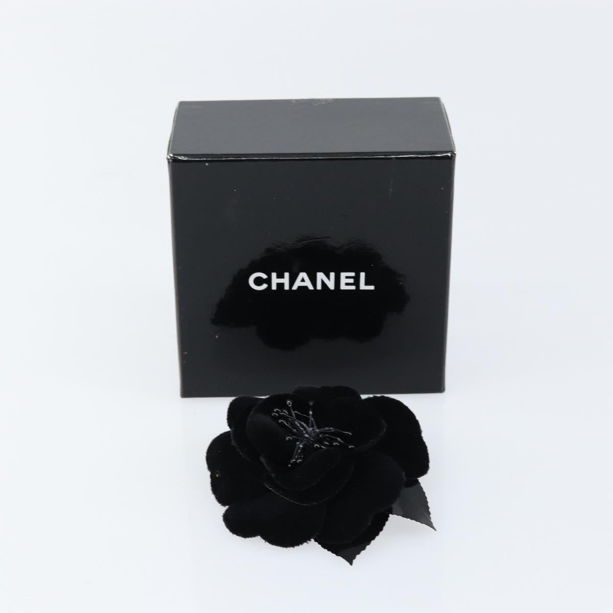 Chanel - Broche Camélia velour