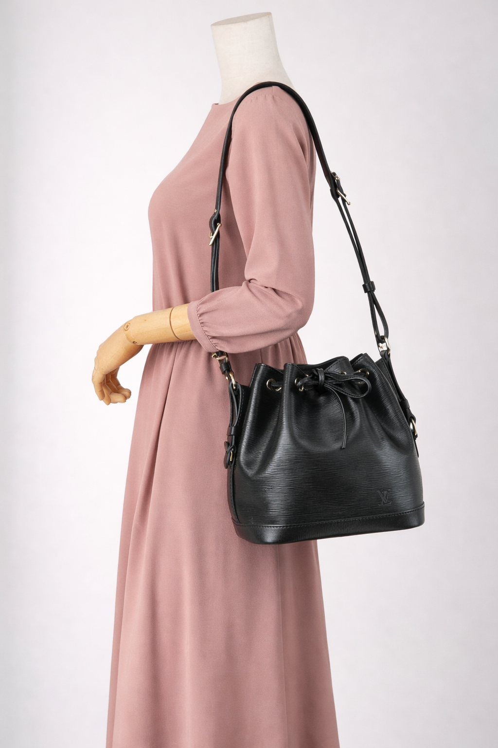 Louis Vuitton - Petit Noé - Cuir épi Noir + Entrupy