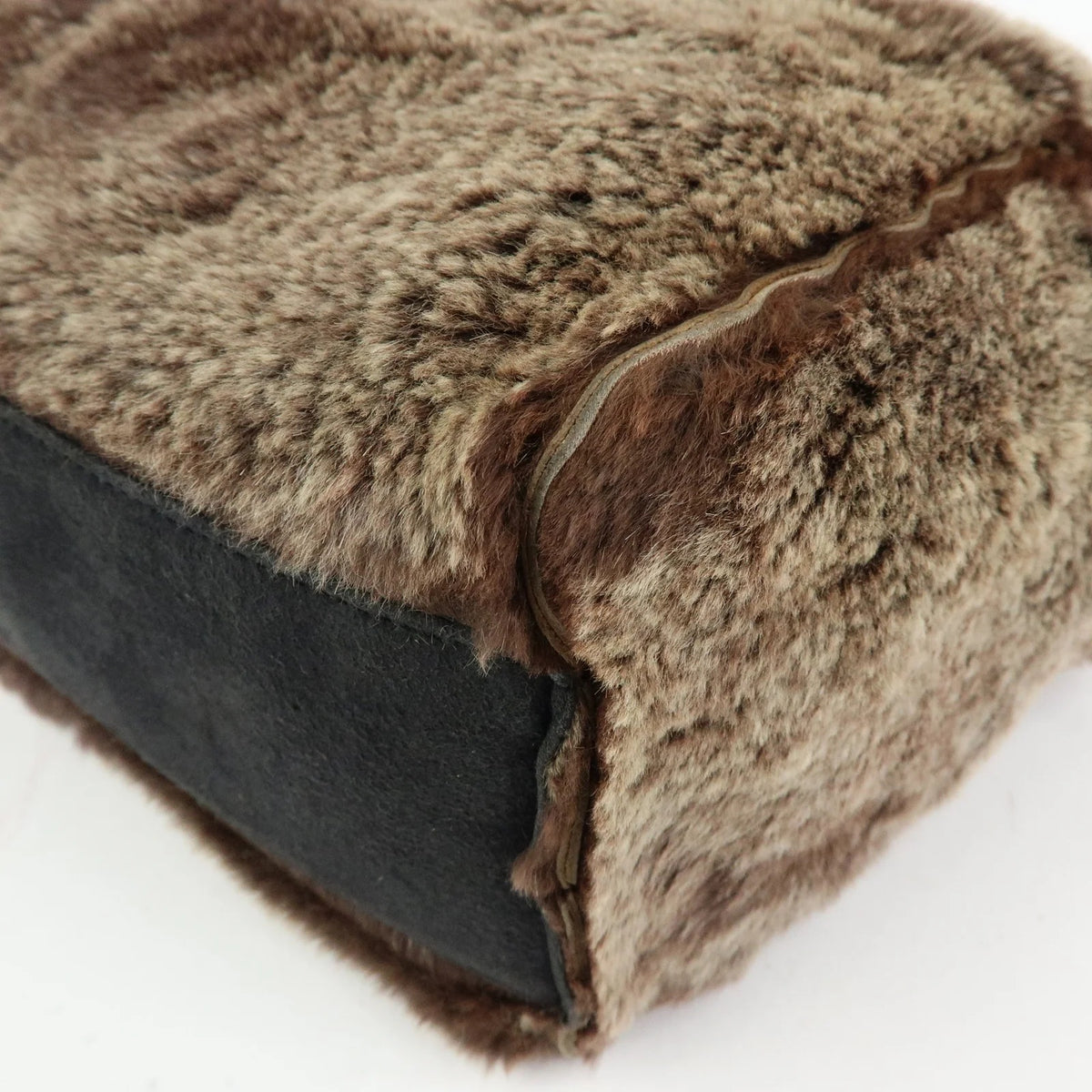 Chanel - Sac Shopper en fourrure de Lapin vintage