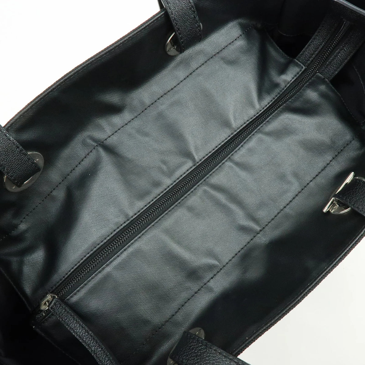 Chanel - Tote MM Paris-Biarritz