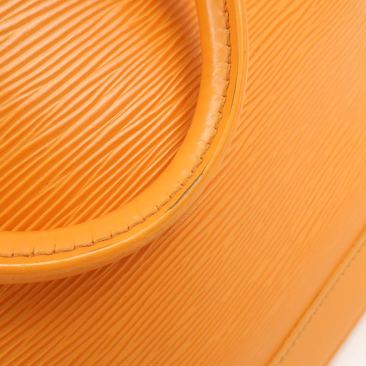 Louis Vuitton - Alma PM épi Mandarine