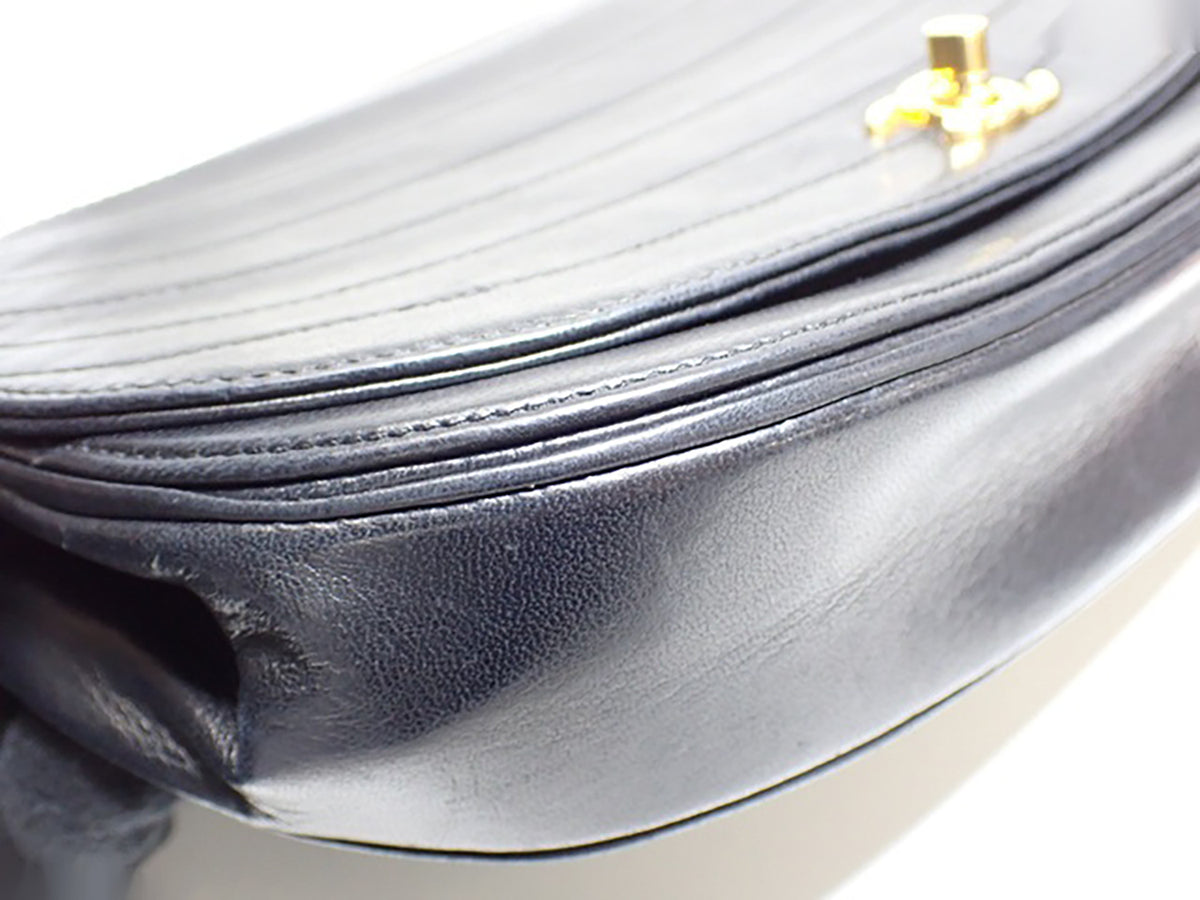 Chanel - Demi lune Timeless Flap vintage
