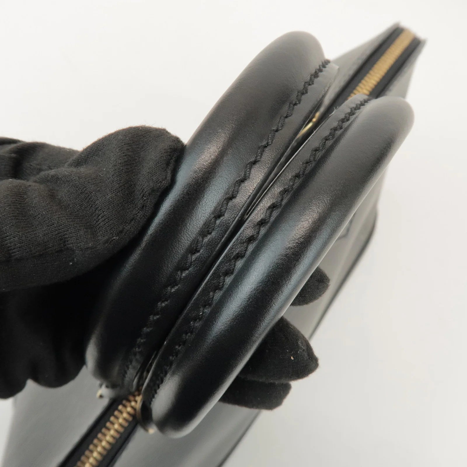 Louis Vuitton - Alma PM - Noir épi avec bandoulière