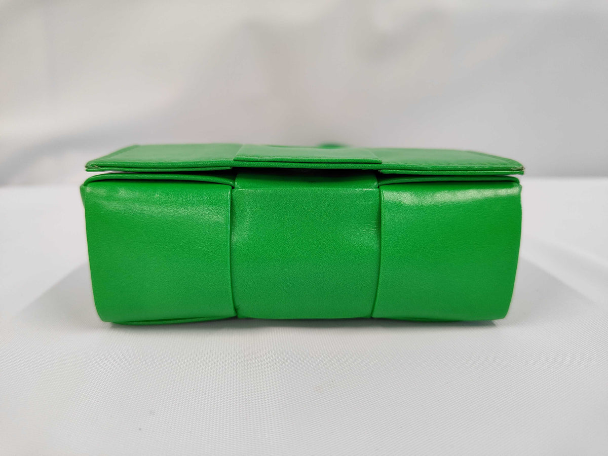 Bottega Veneta – Candy Cassette Intrecciato