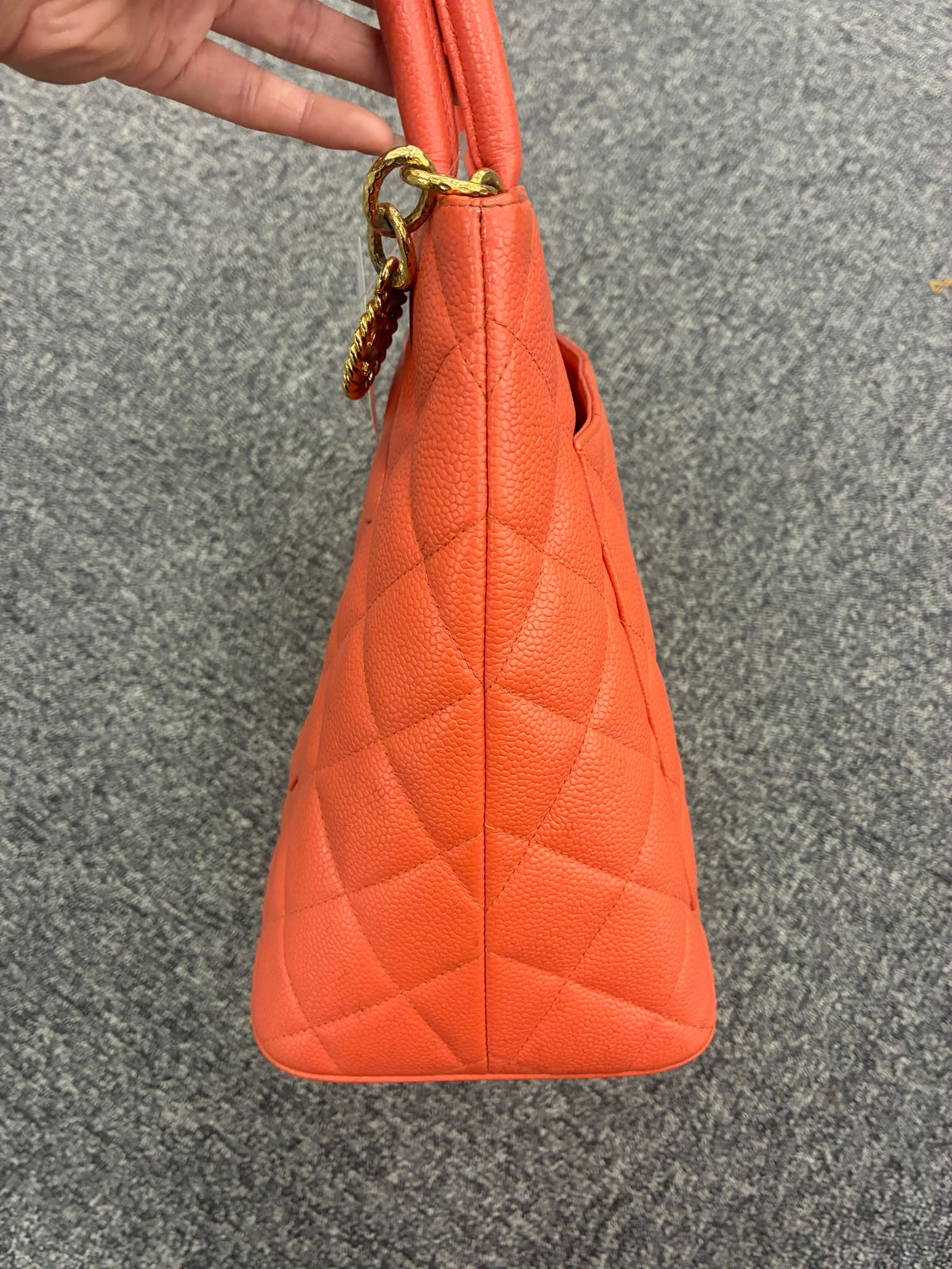 Chanel - Tote Médaillon - Saumon