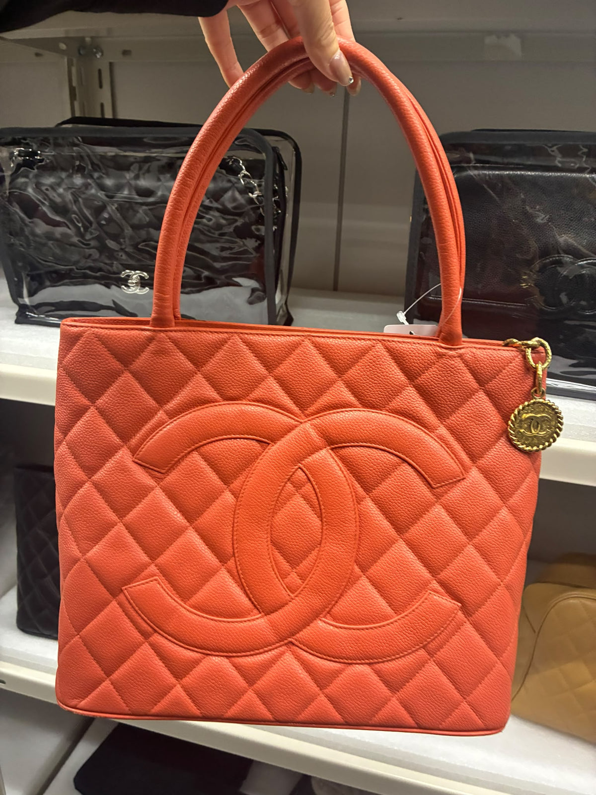 Chanel - Tote Médaillon - Saumon