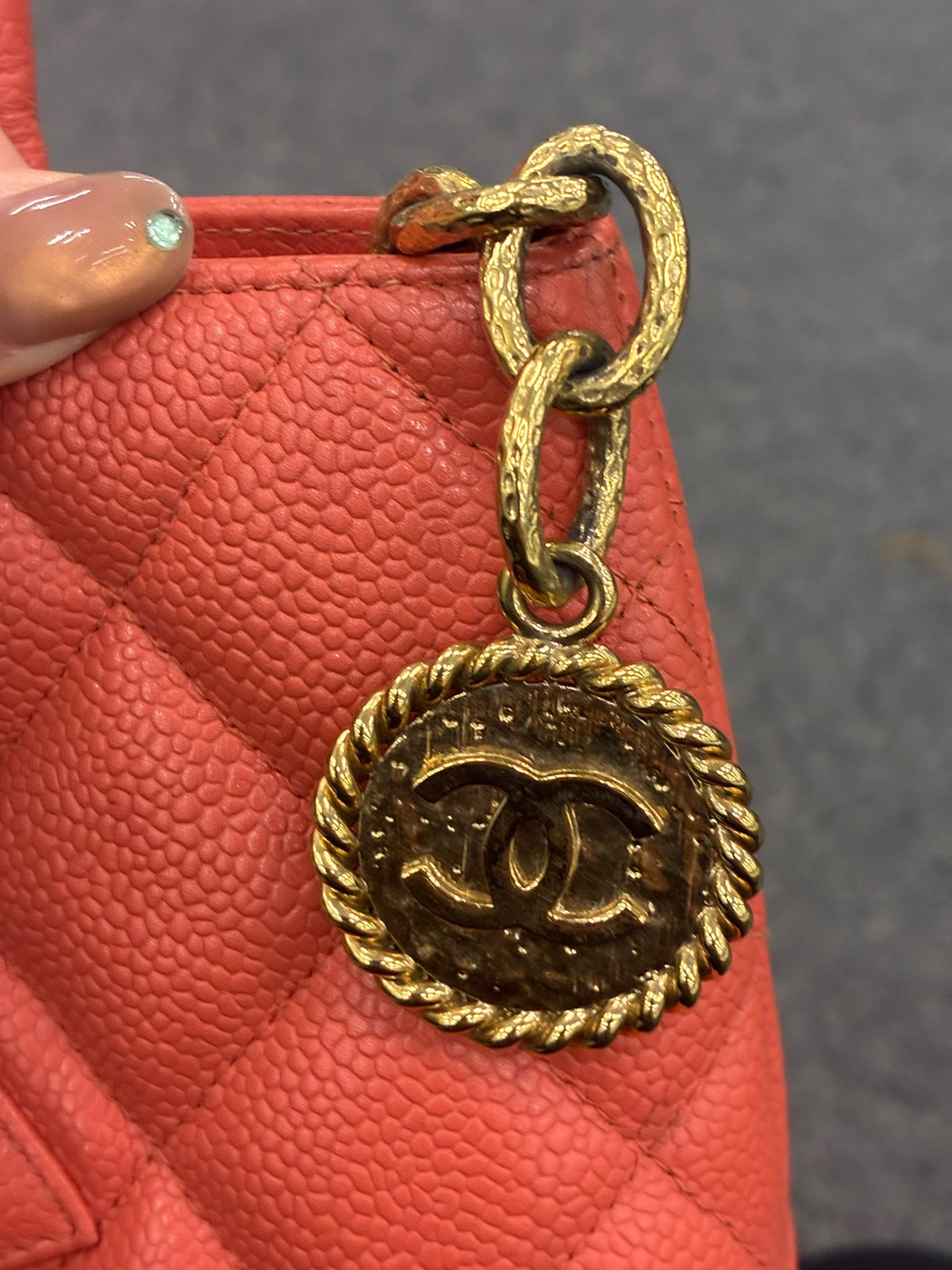 Chanel - Tote Médaillon - Saumon