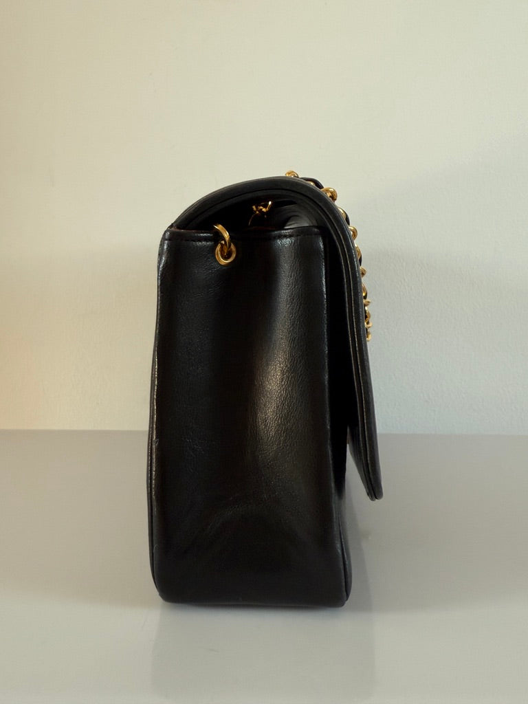 Vintage CHANEL Diana single Flap Bag en cuir d'agneau noir + certificat entrupy