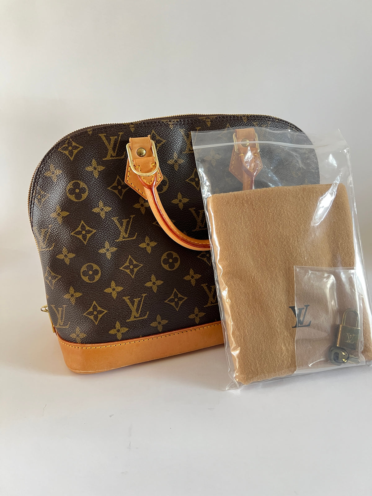 Louis Vuitton - Alma PM Monogram