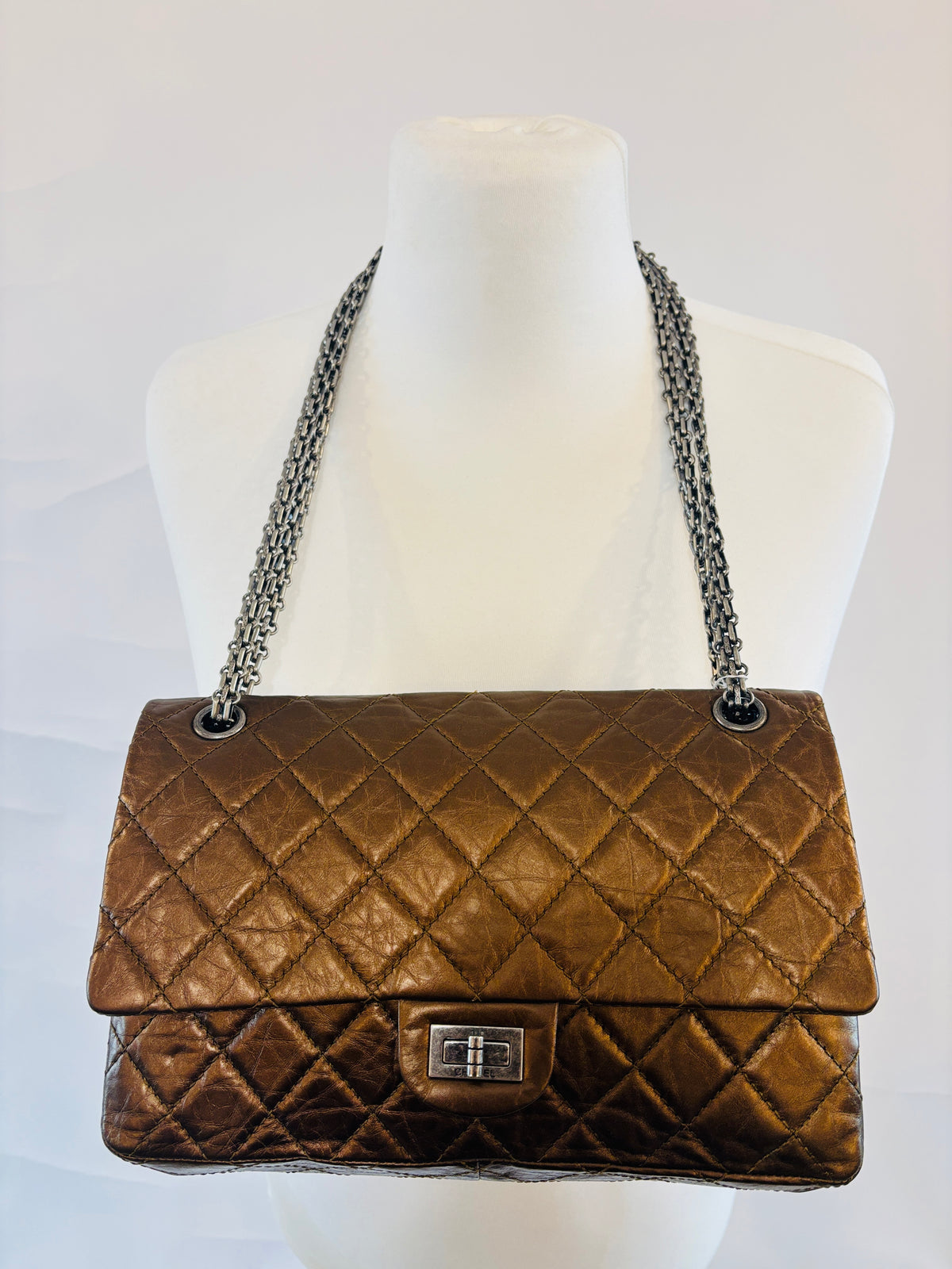Chanel - 2.55 Reissue Bronze Large