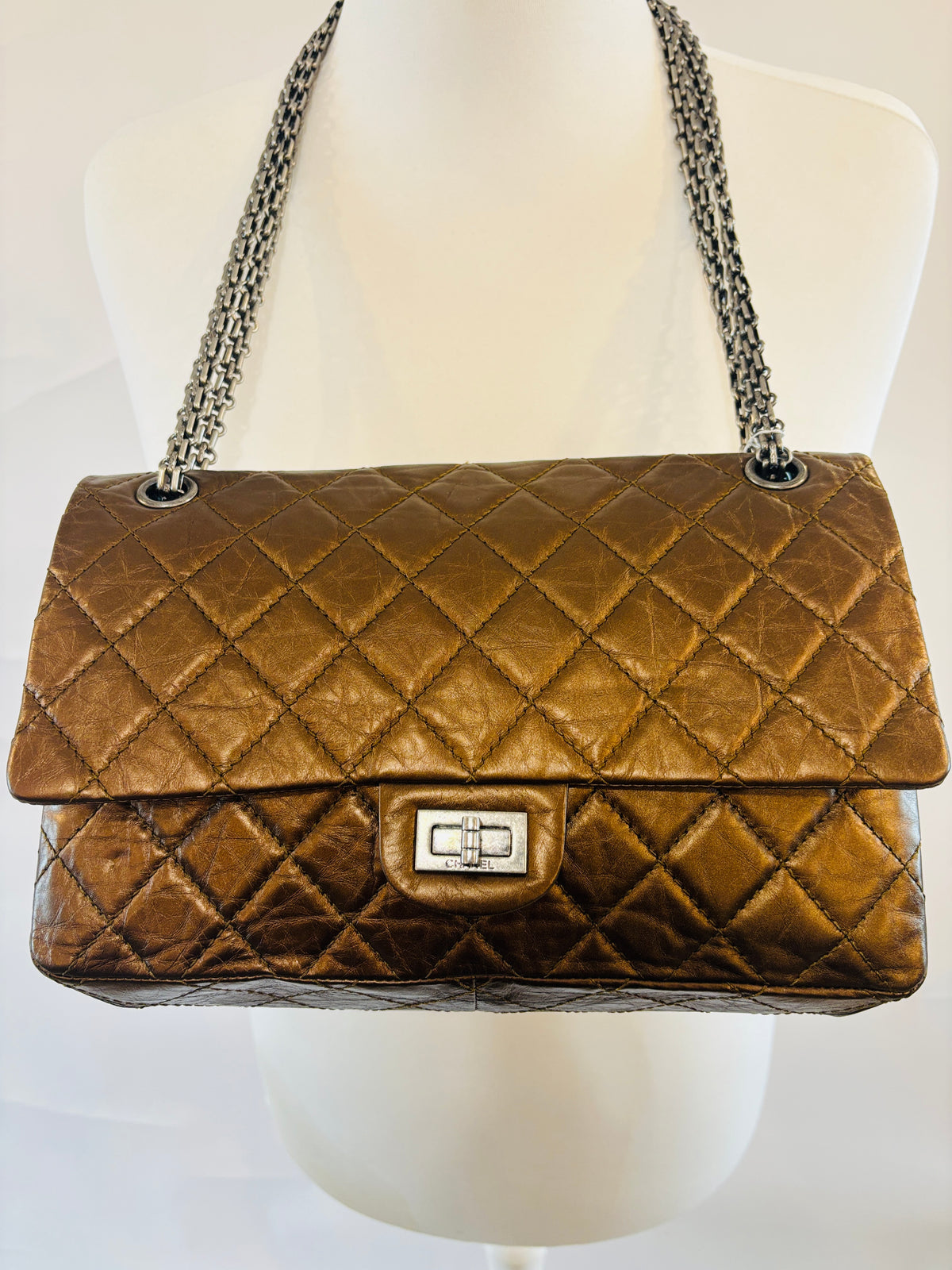 Chanel - 2.55 Reissue Bronze Large