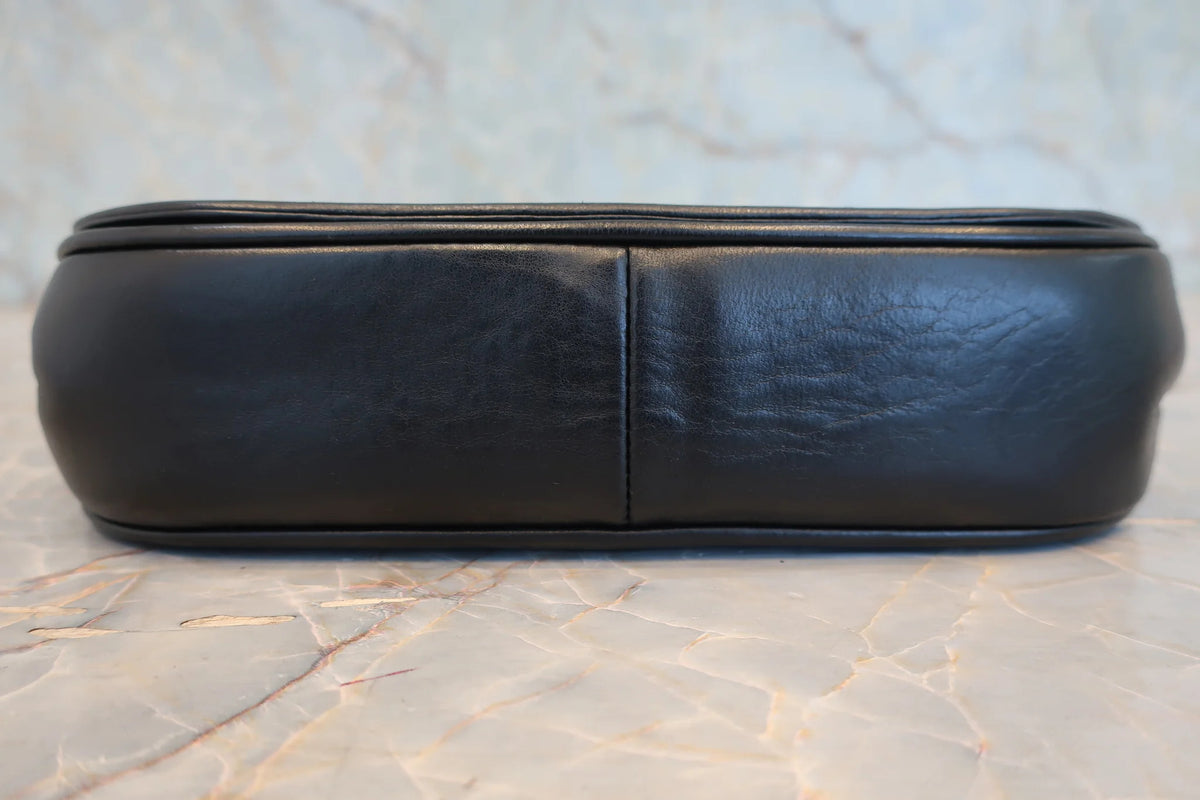 Chanel - Sac à Rabat vintage