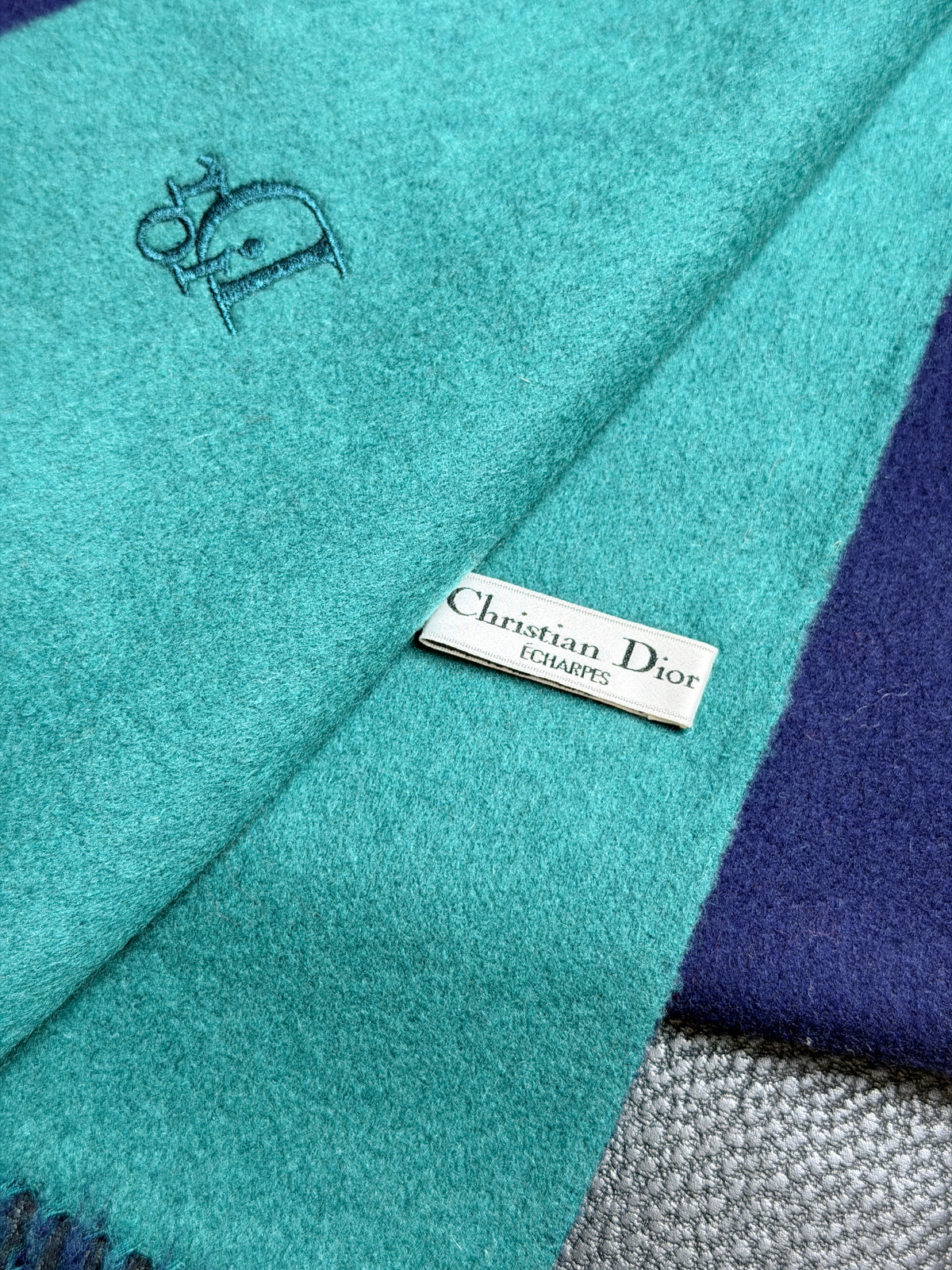 Dior - écharpe en laine double face