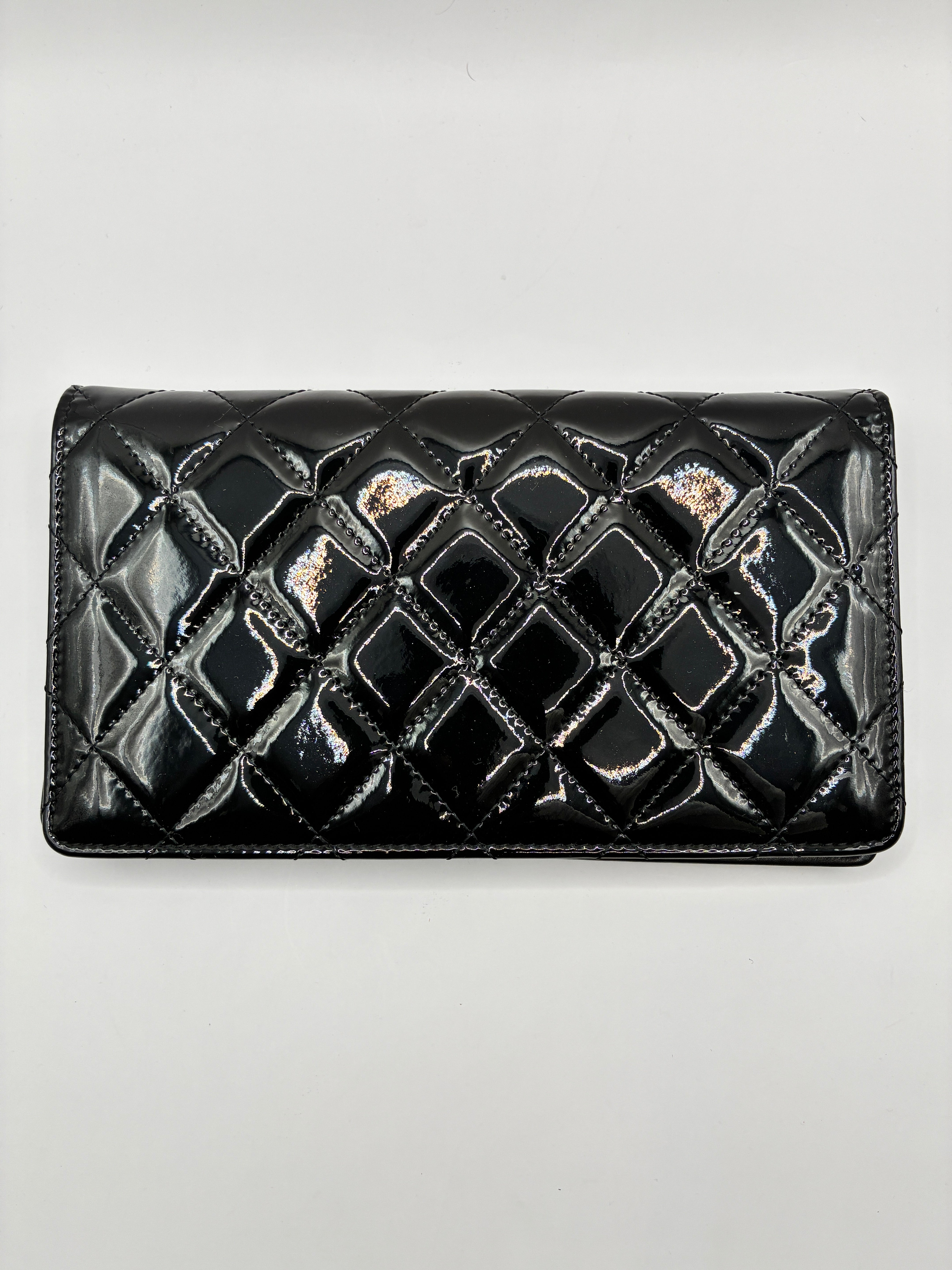 Chanel - Portefeuille Bifold en Cuir Vernis