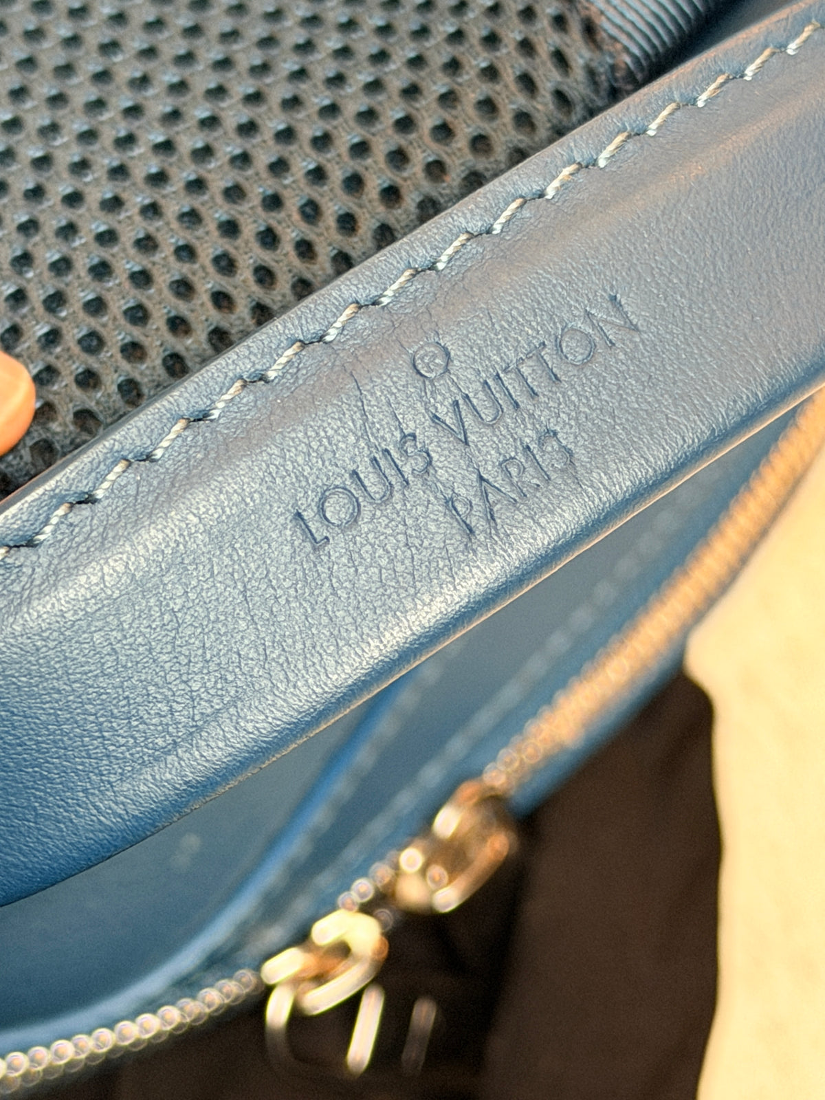 Louis Vuitton - Sac à dos Takeoff