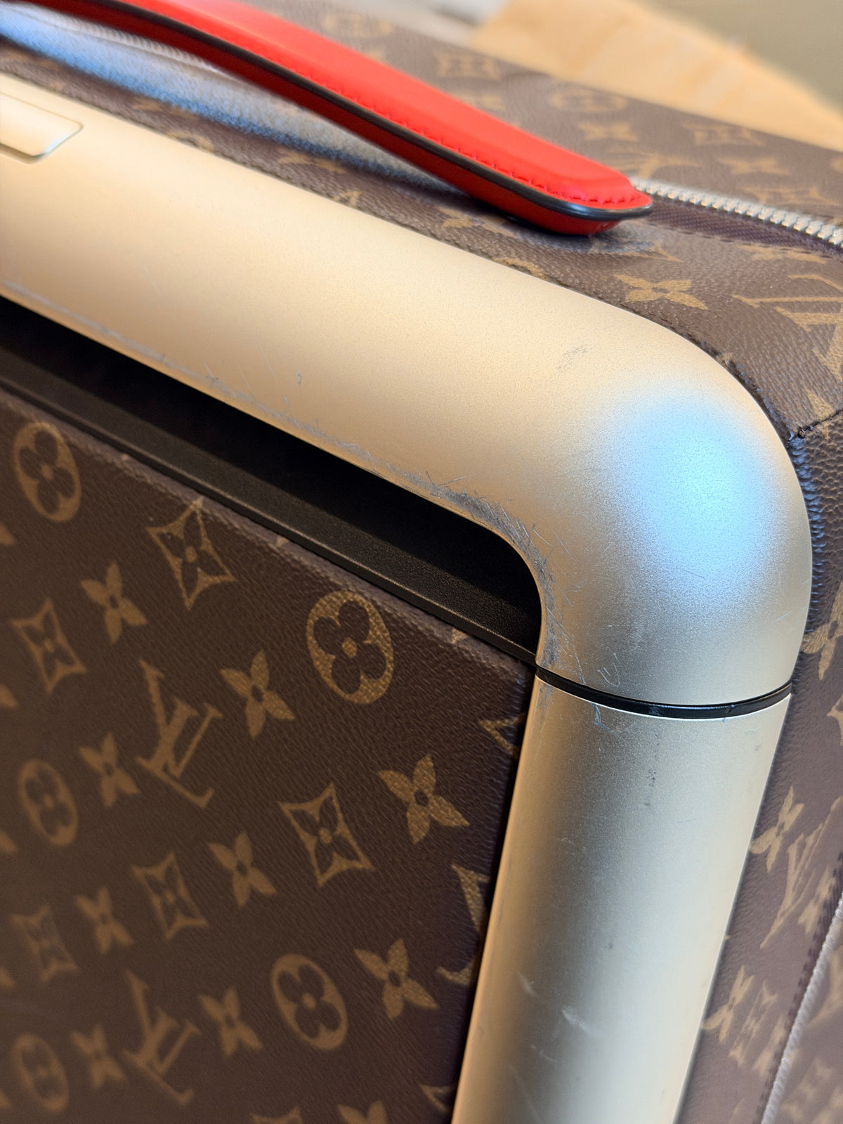 Louis Vuitton - Horizon 55 Monogram Rouge coquelicot