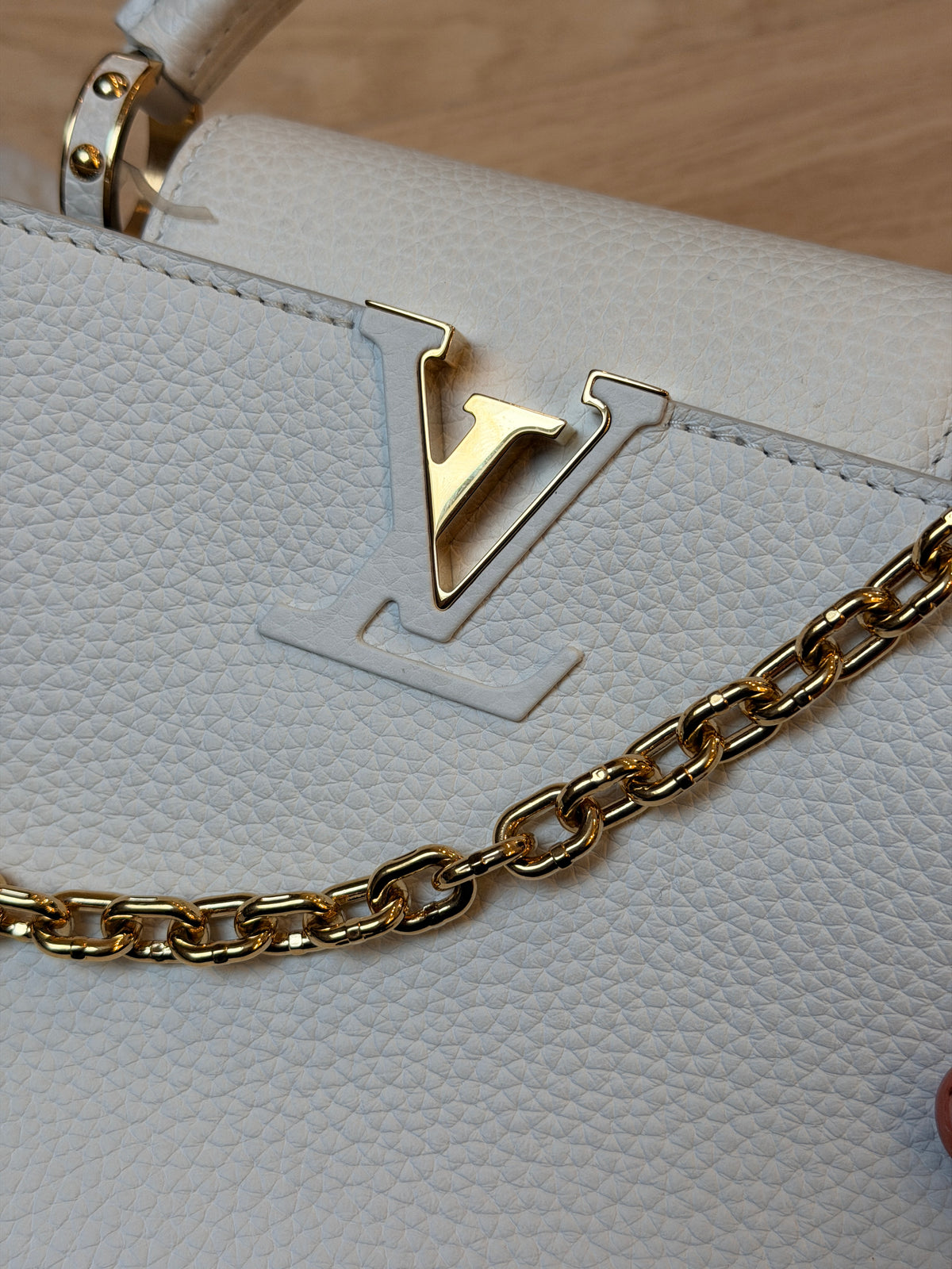 Louis Vuitton - Capucines Small - couleur perle