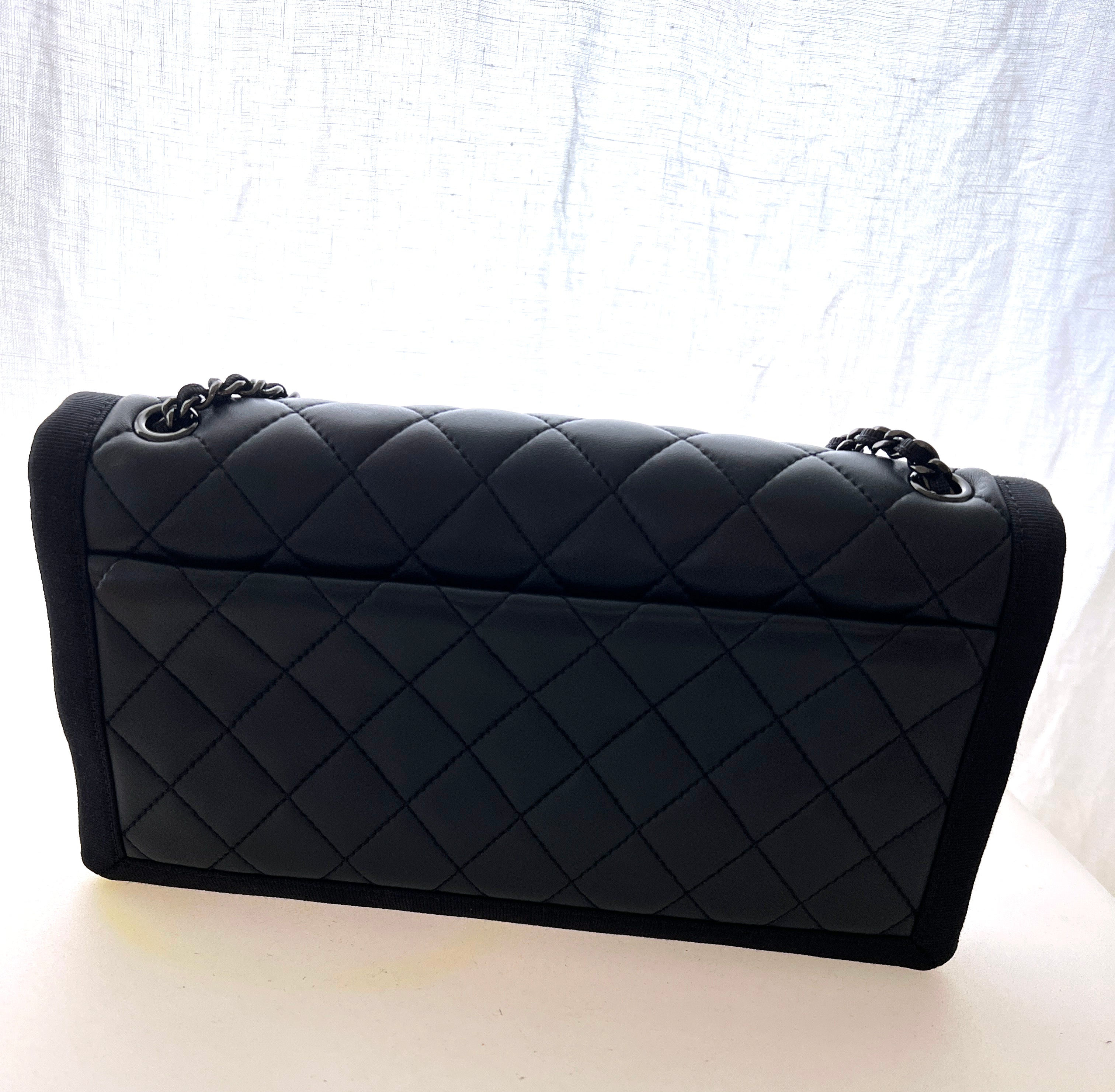 Chanel Sac Matelassé full Black + facture