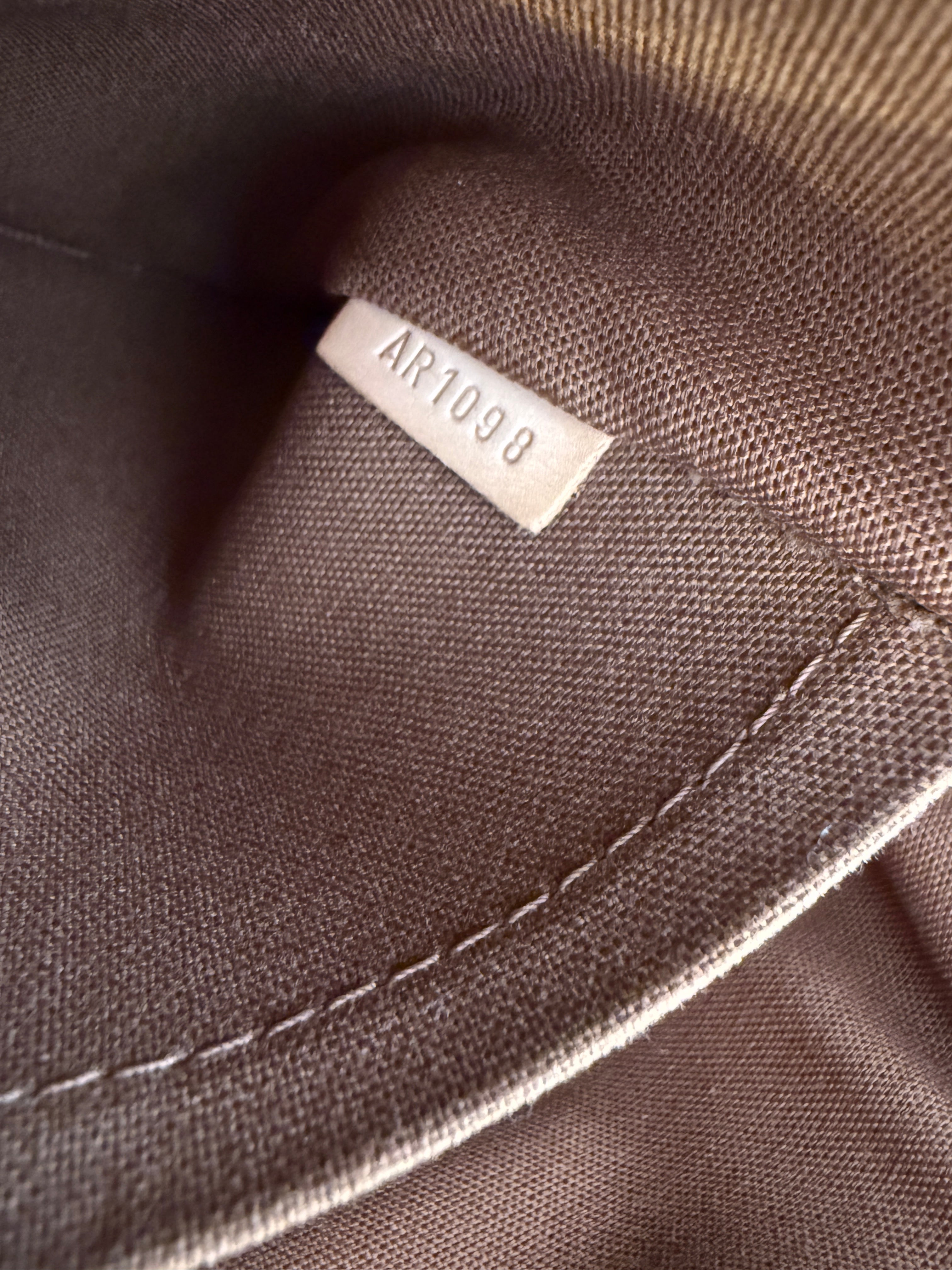 LOUIS VUITTON - Tivoli PM Monogram + Entrupy