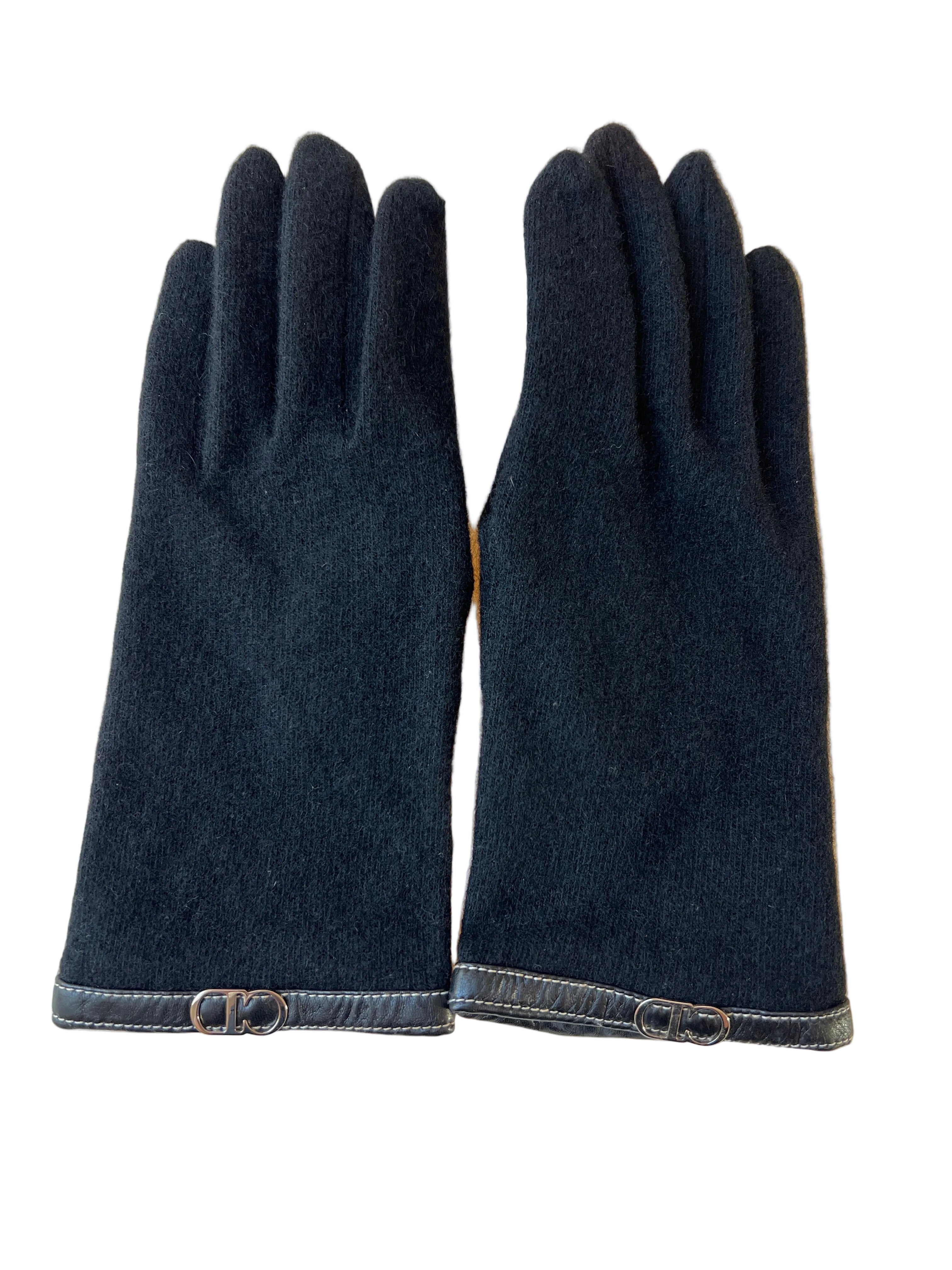 DIOR - Paire de gants en cachemire
