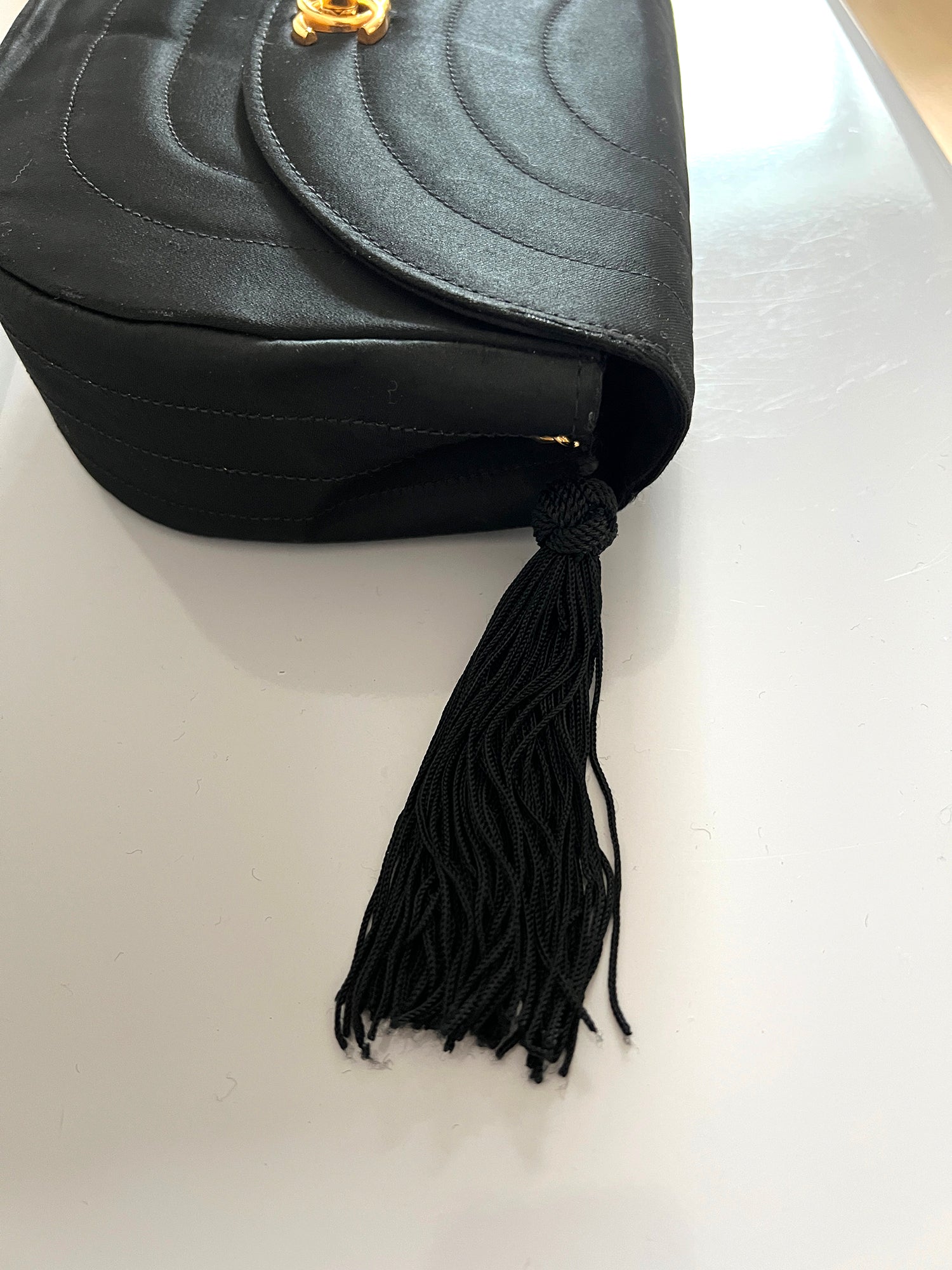 Sac Chanel vintage en satin / silk vintage flag bag + certificat entrupy