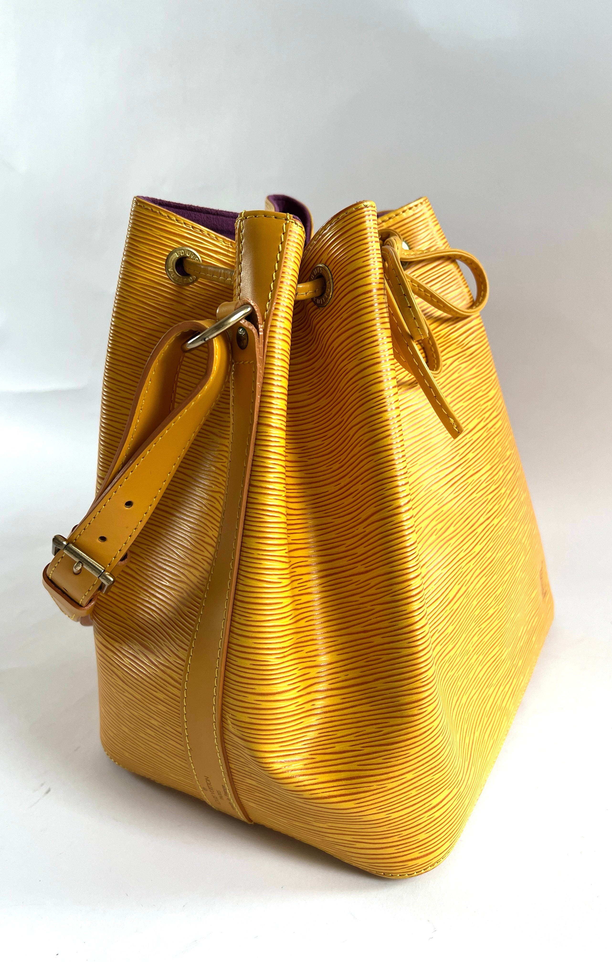 Louis Vuitton - Noé PM Cuir Epi Jaune