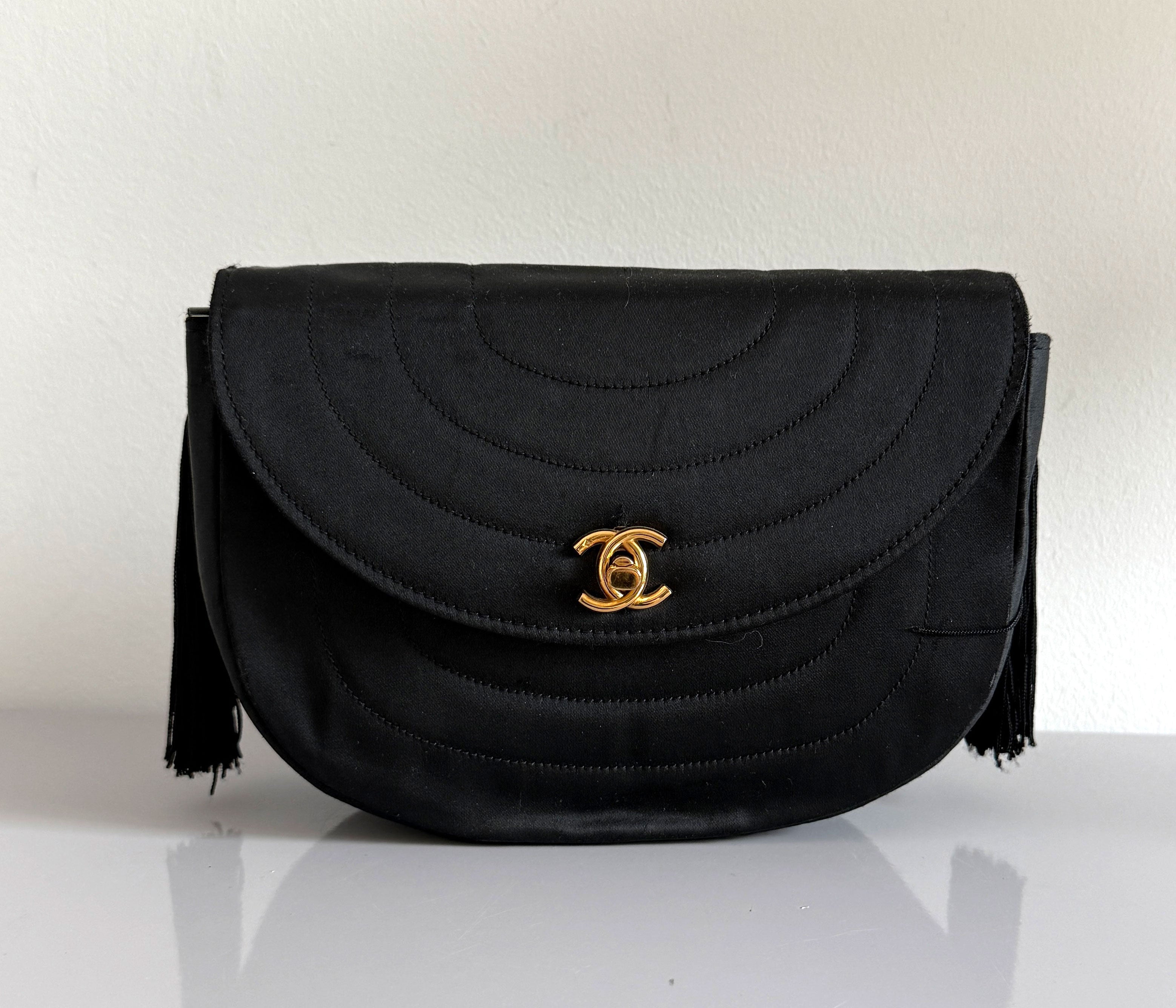 Sac Chanel vintage en satin / silk vintage flag bag + certificat entrupy