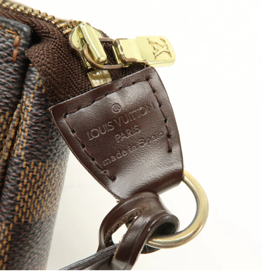 Louis Vuitton - Pochette accessoires - Damier Ebène + Entrupy