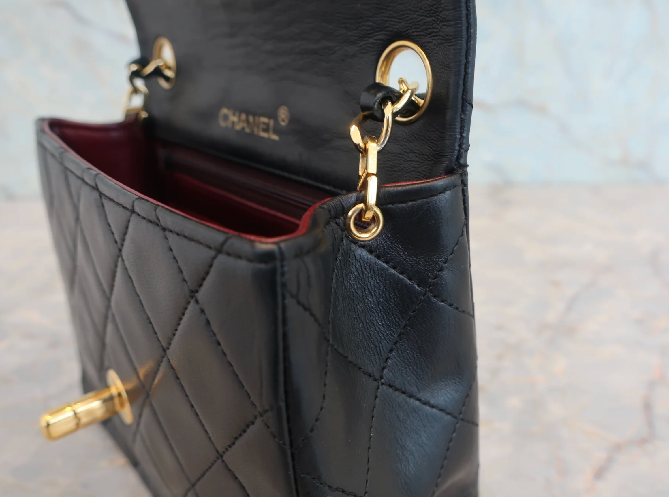 Chanel - Timeless Classic mini square