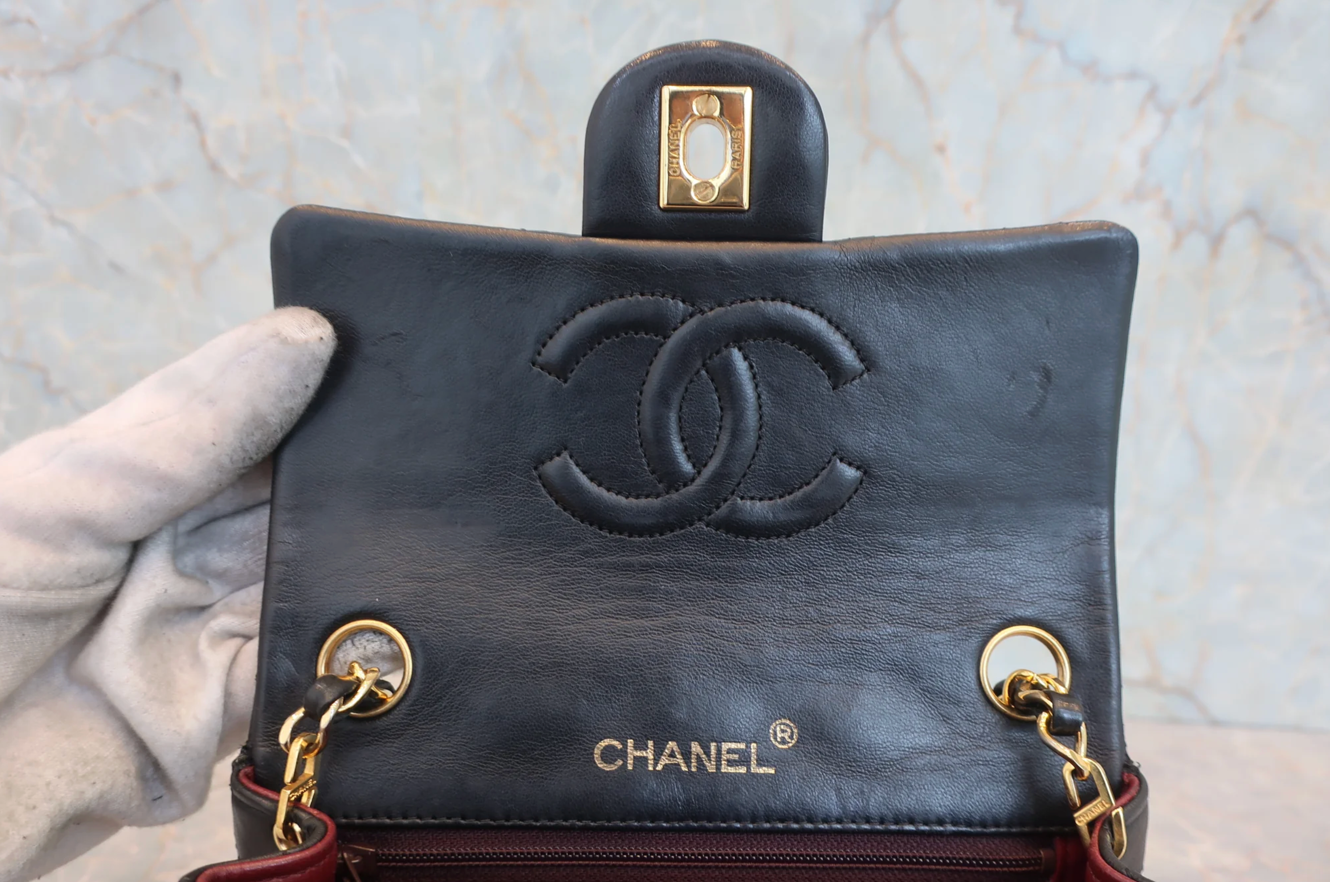 Chanel - Timeless Classic mini square