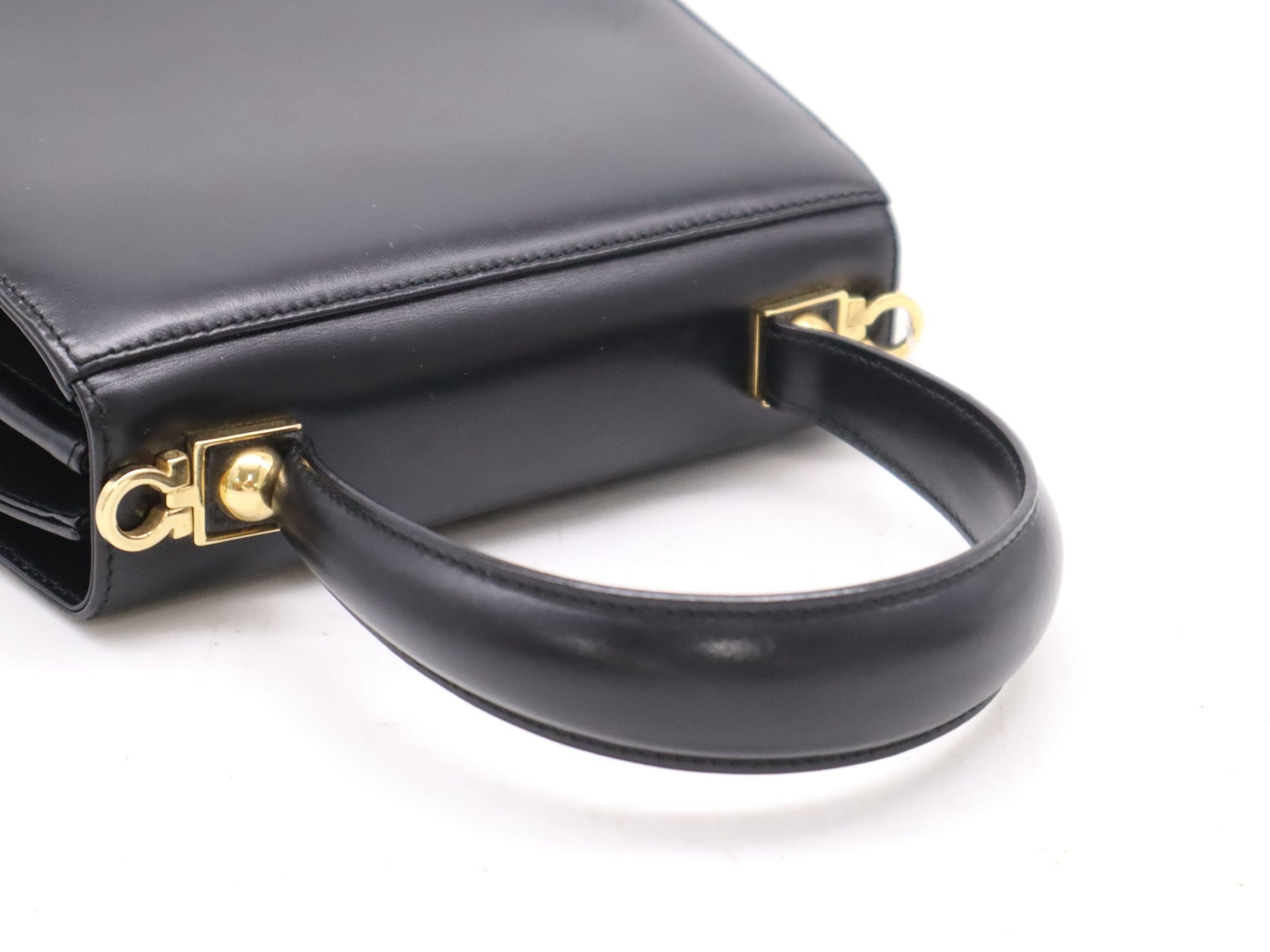 Salvatore Ferragamo - Sac Vintage Gancini noir