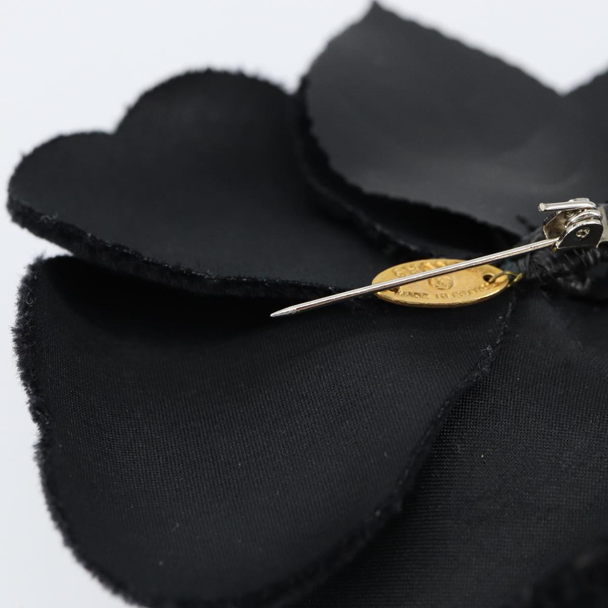 Chanel - Broche Camélia velour