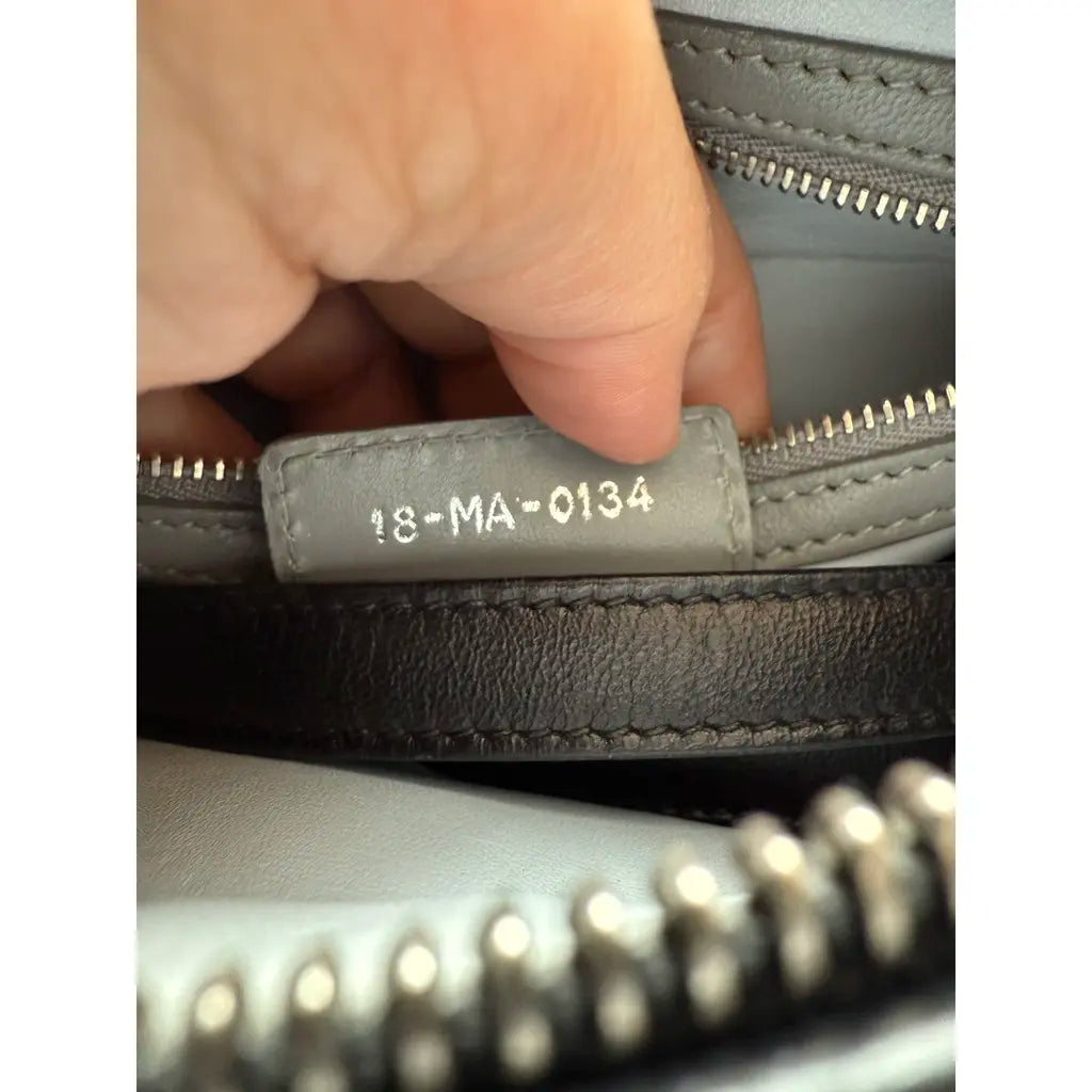 Dior - Lady dior en cuir de veau glacé noir - bijouterie dorée