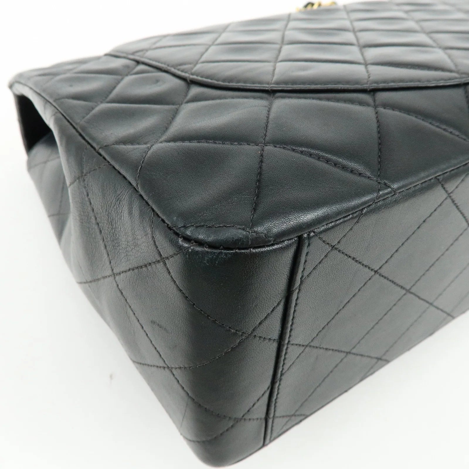 Chanel - Timeless Maxi Jumbo