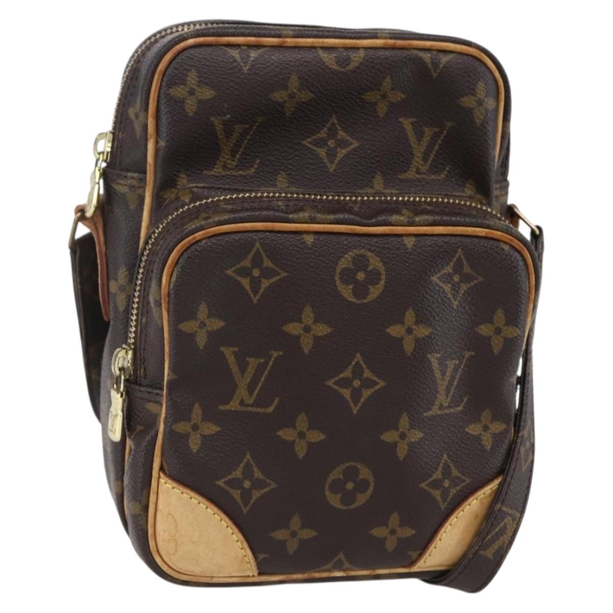 Louis Vuitton - Pochette Amazone