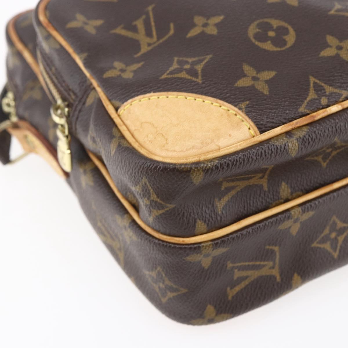 Louis Vuitton - Pochette Amazone